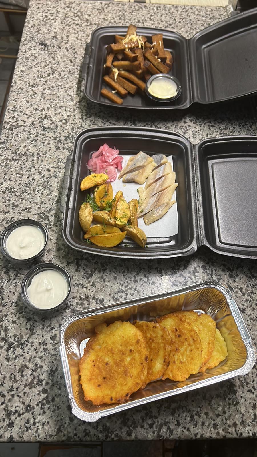 Pizza & Pasta Trattoria image 9