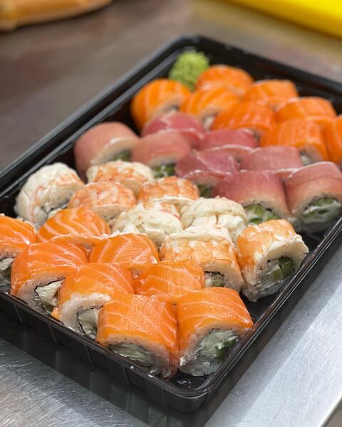SushiLux Позняки image 1