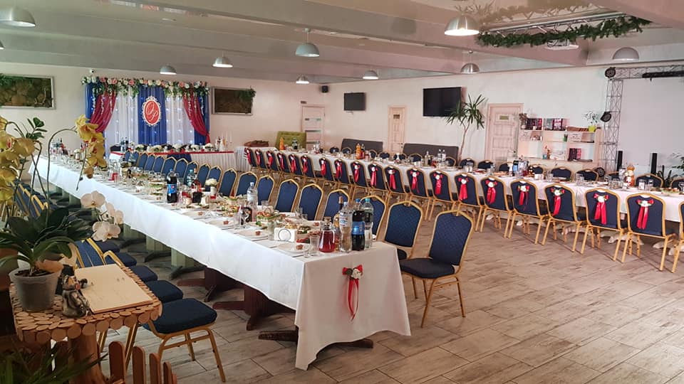 Сімейний ресторан Family Club image 1