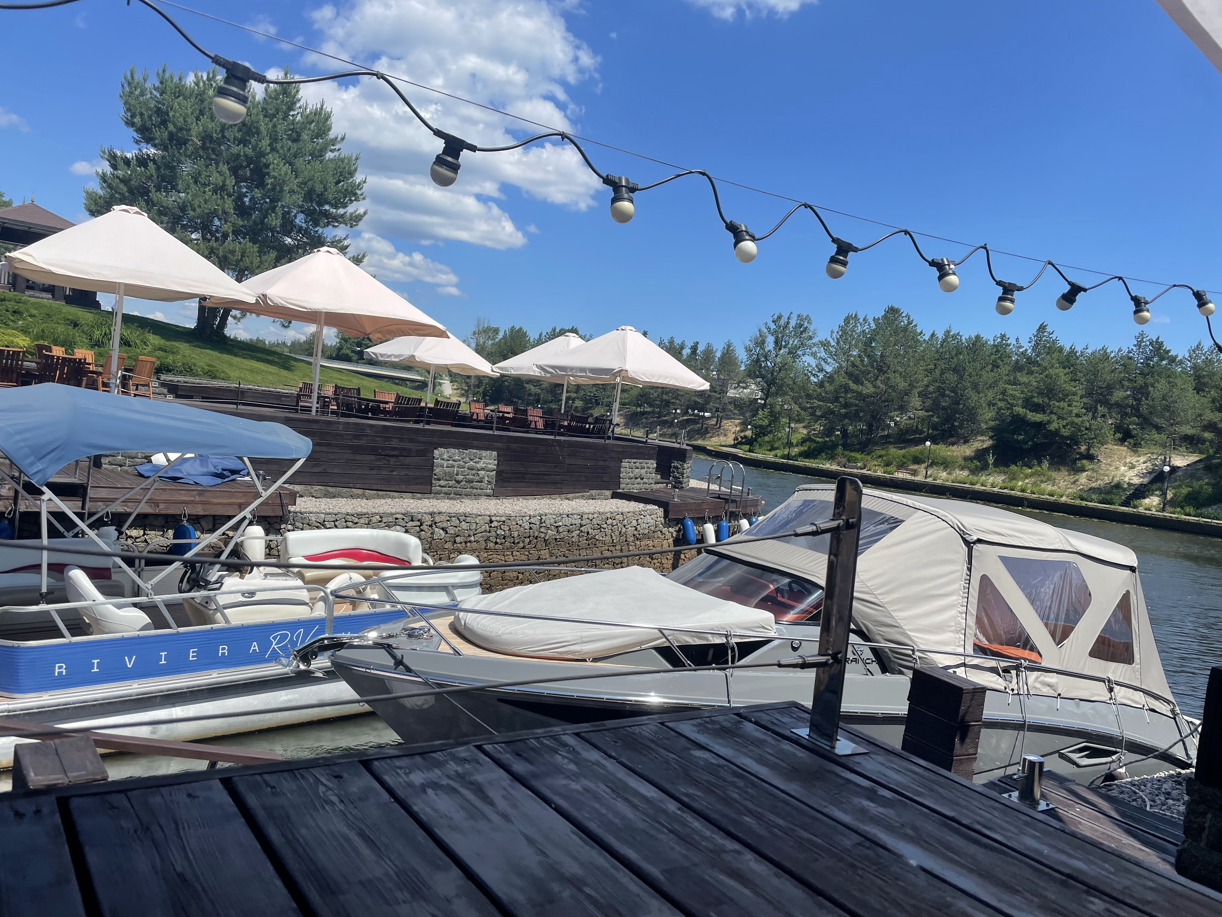 Riviera Village ресторан image 3