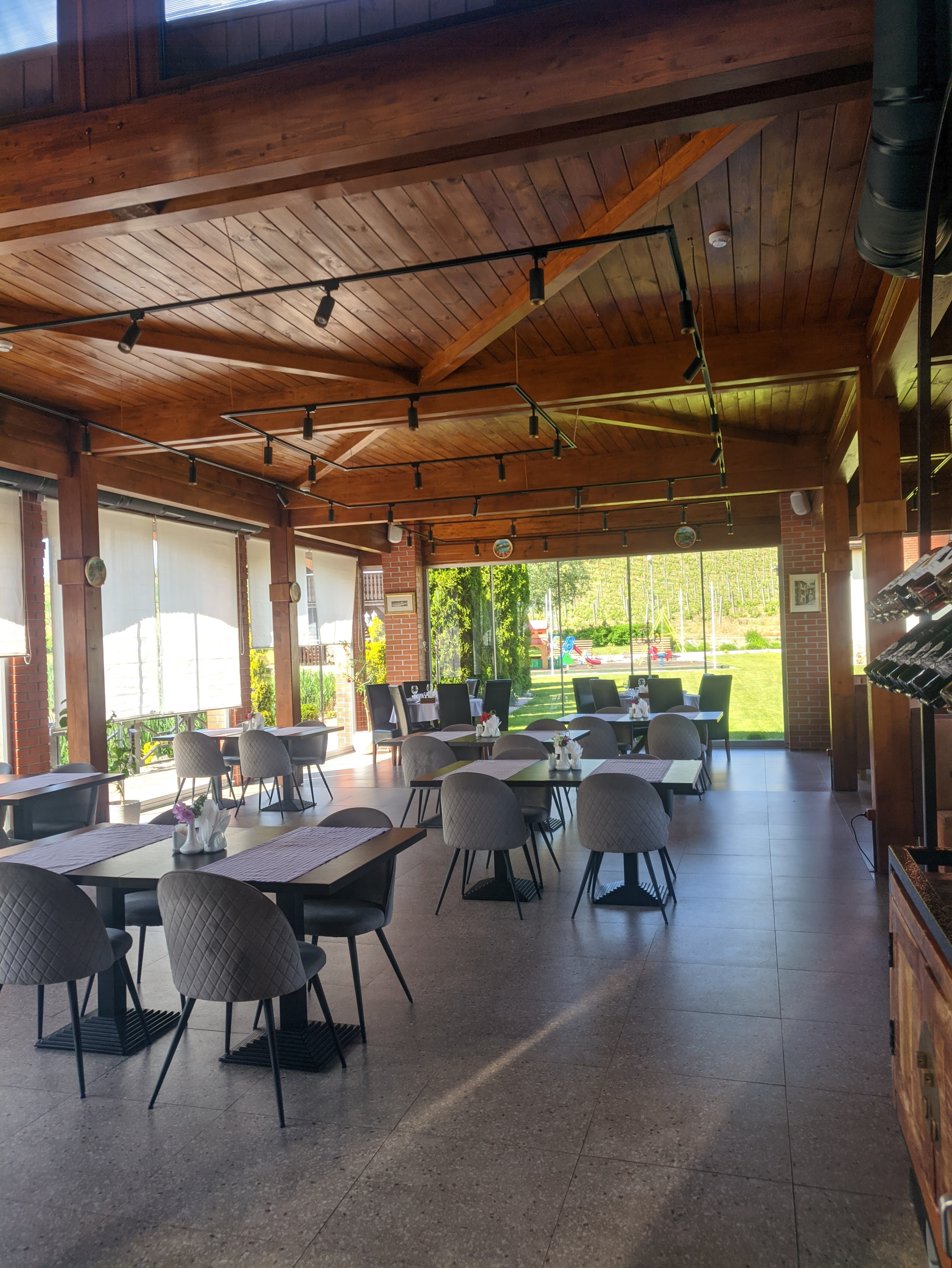 Wine Taverna image 1