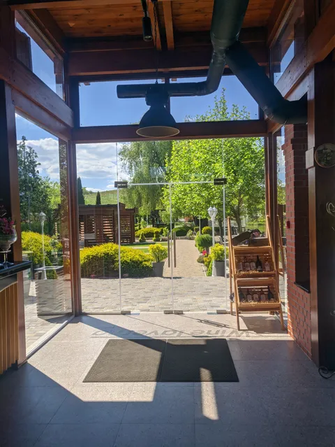 Wine Taverna image 6