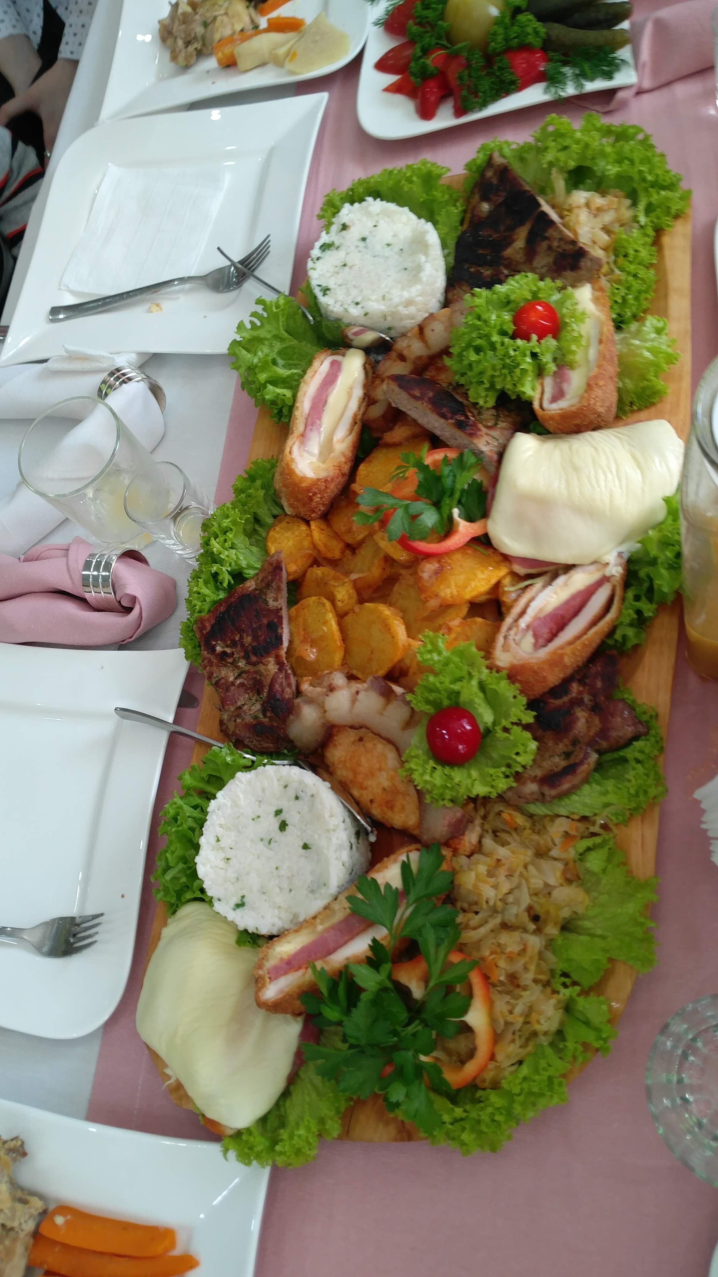 Mirage Restaurant image 3