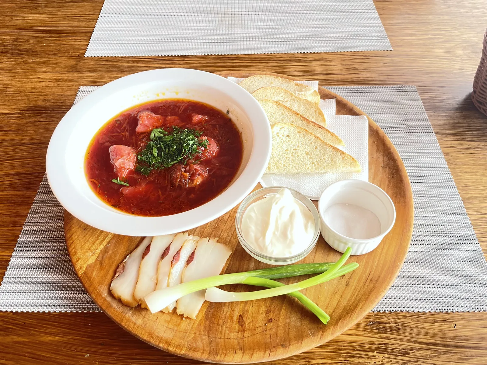 Gracia Plus Hotel restaurant image 2