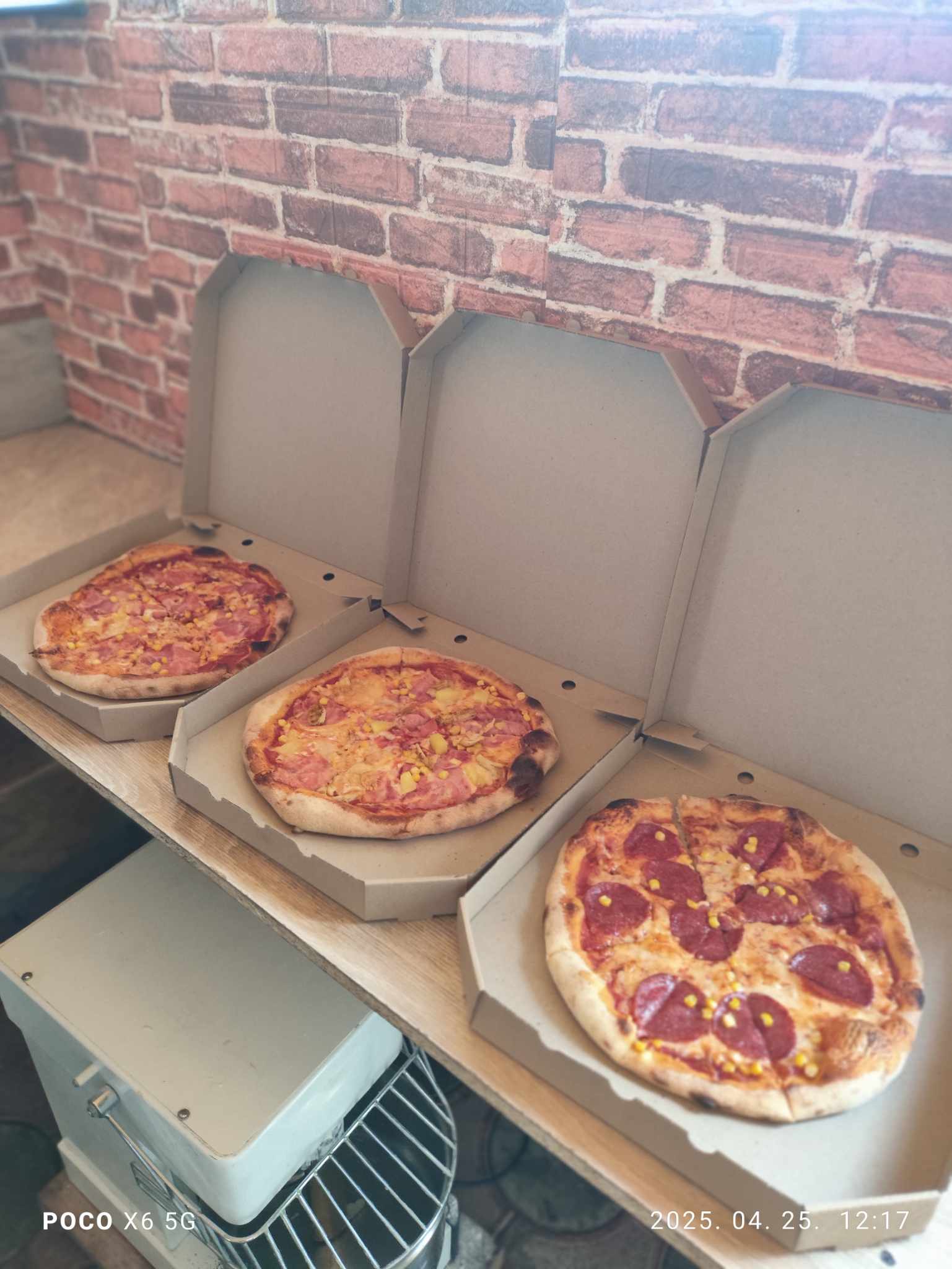 Vintage Pizzeria image 3