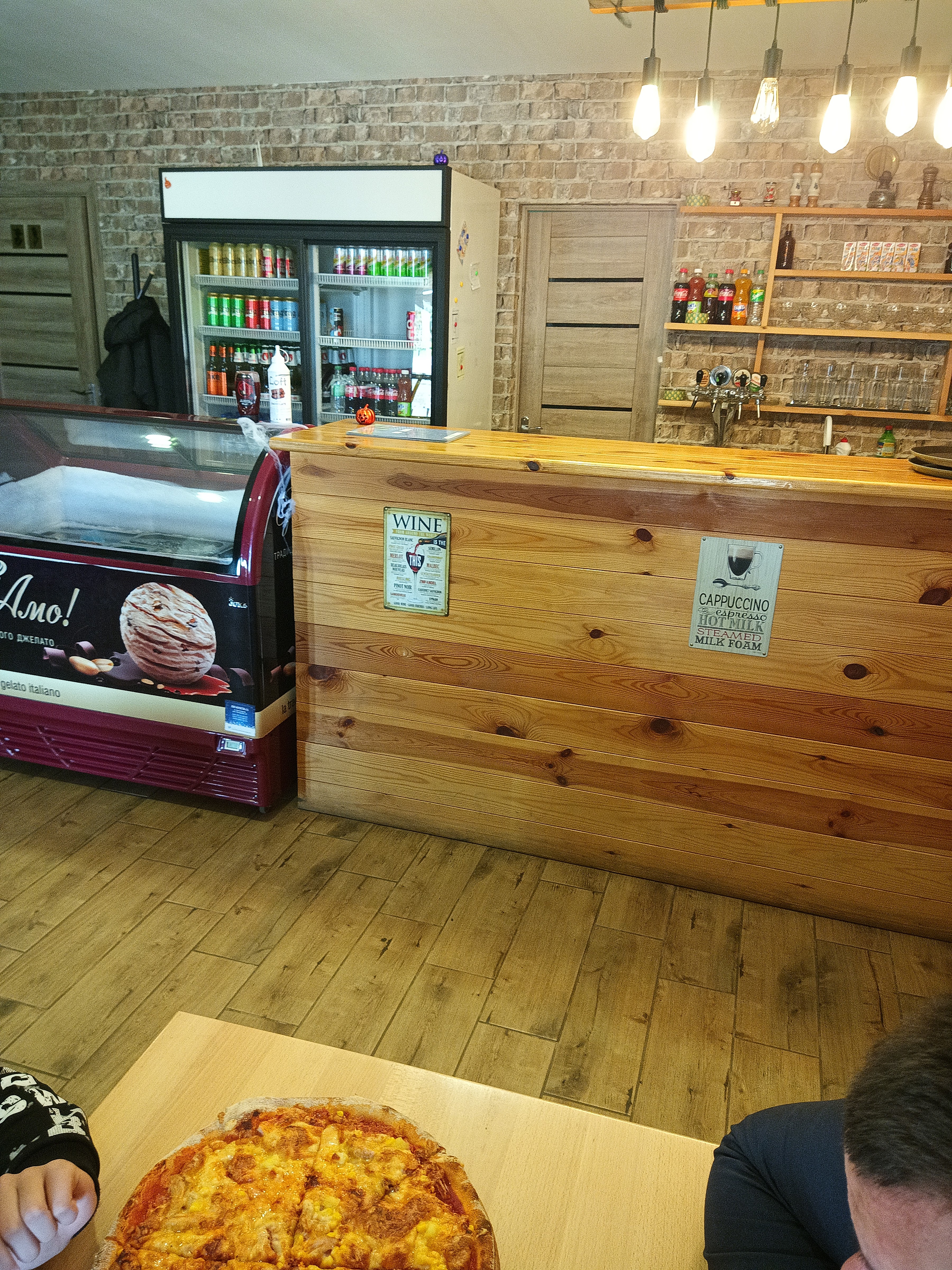 Vintage Pizzeria image 4