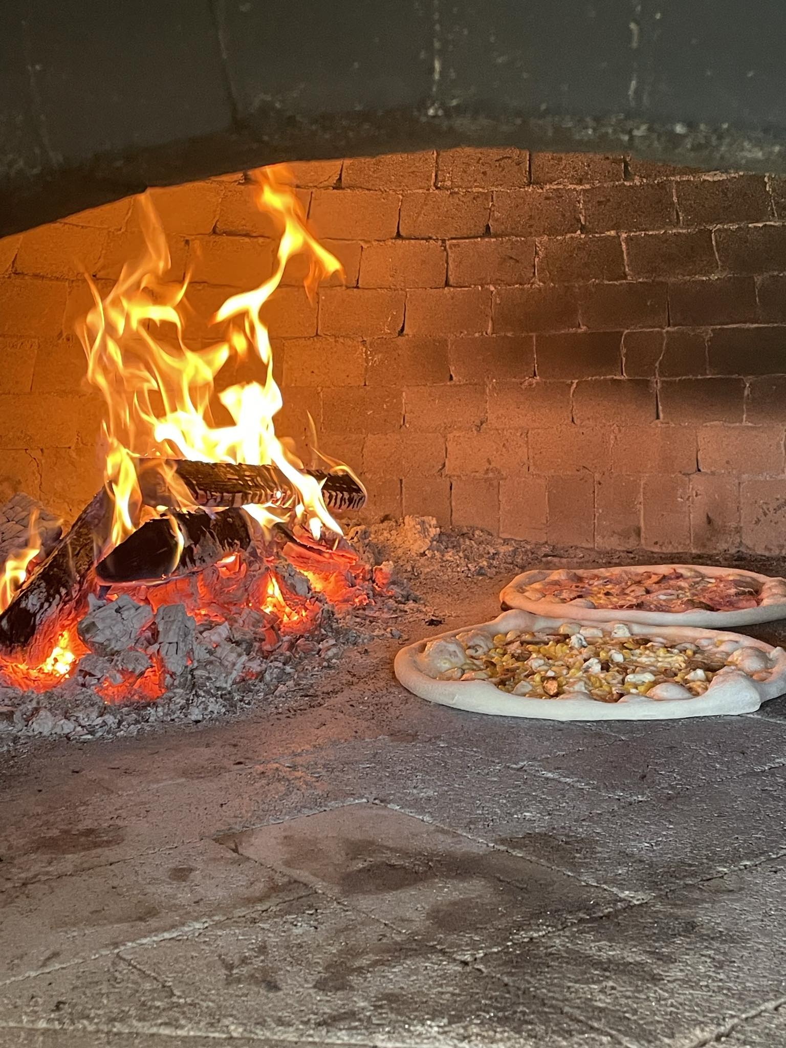 Vintage Pizzeria image 5