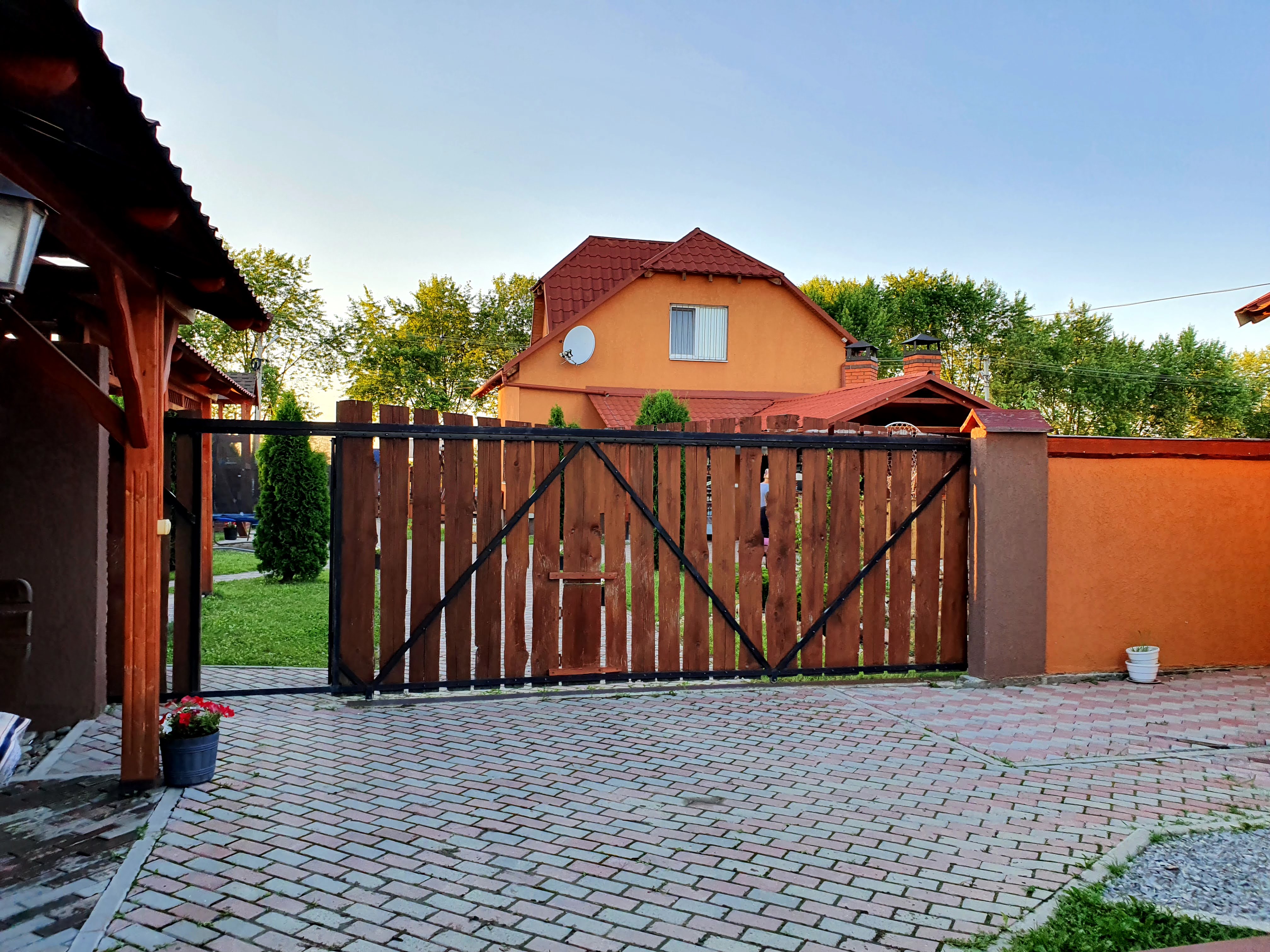 Family Bistro & Cafe image 4