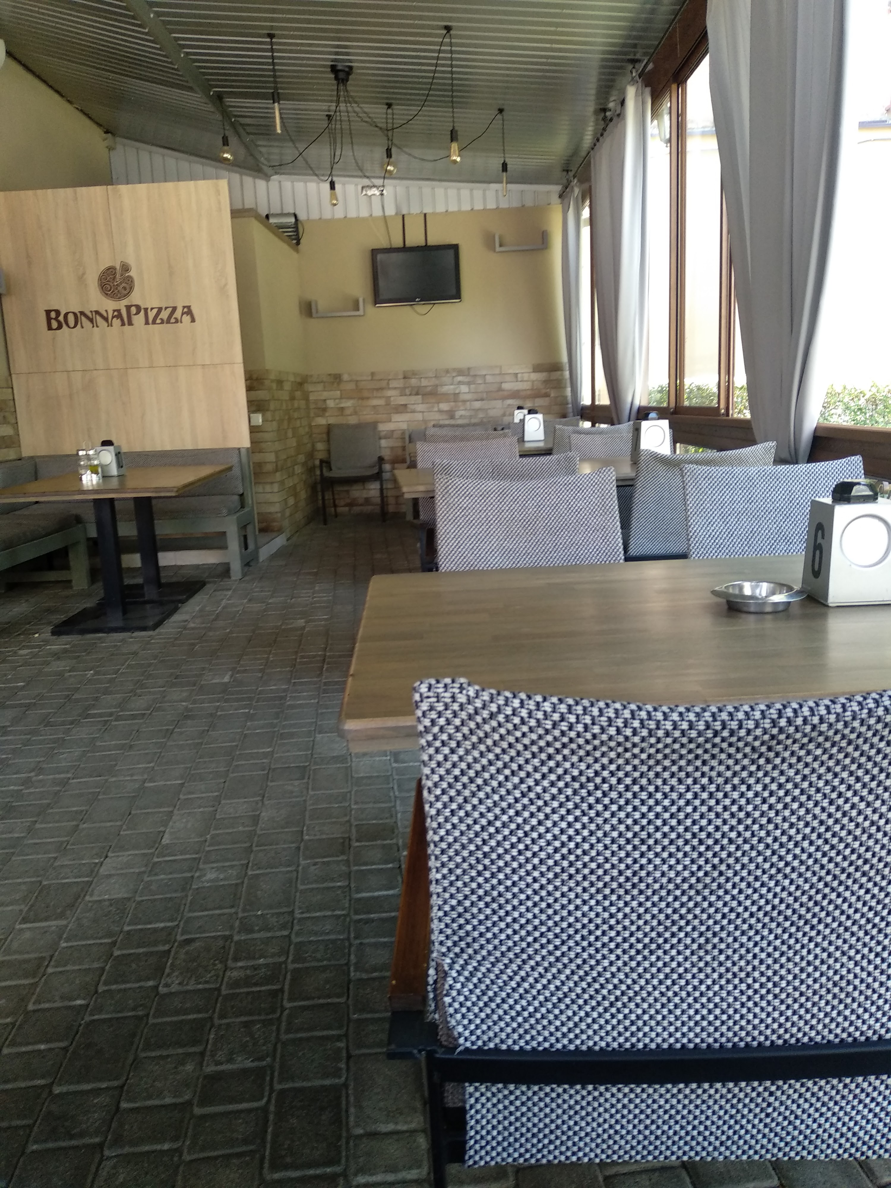 Bonna Pizza image 10