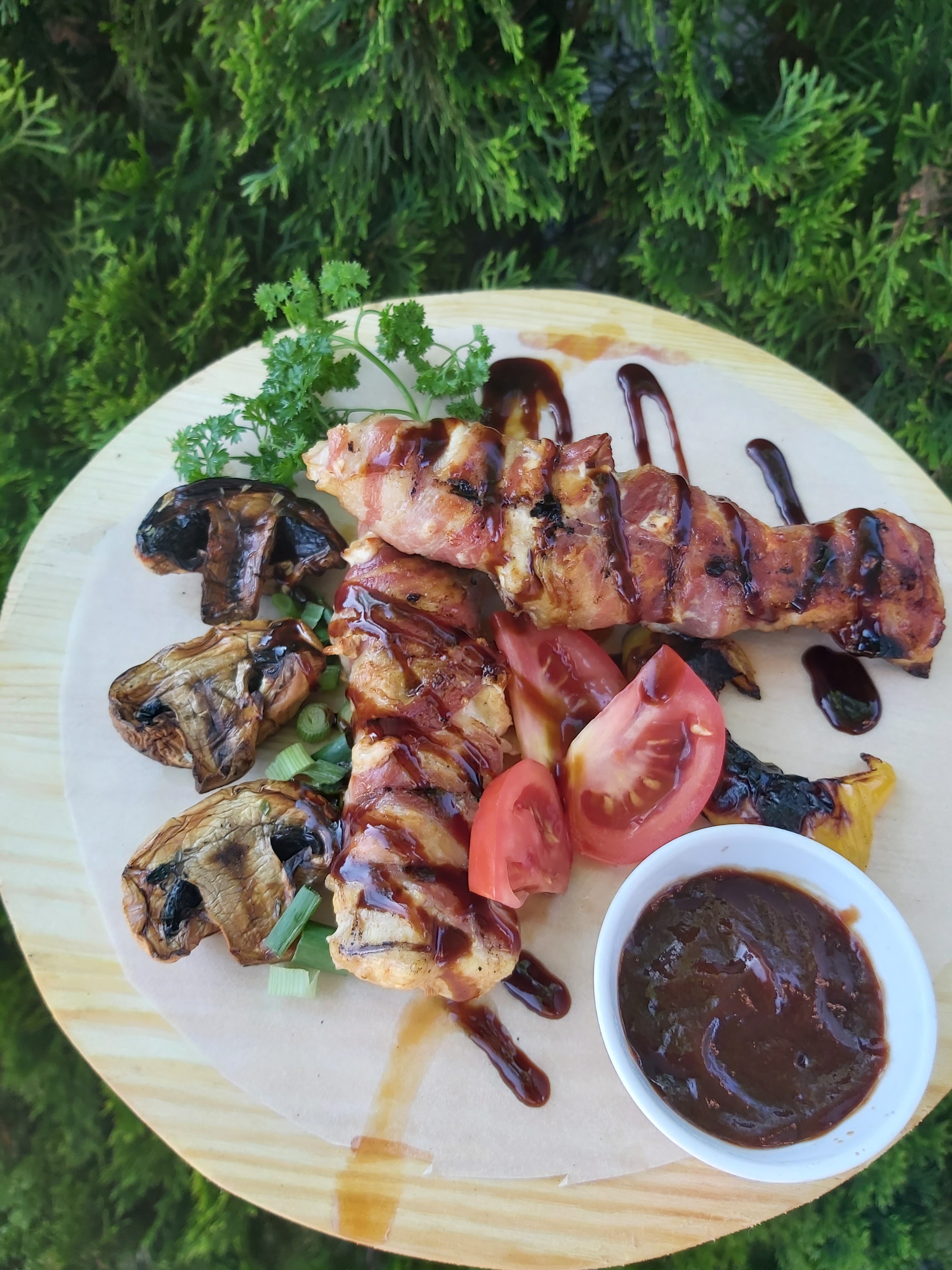 Restaurant "Three Oaks" image 2