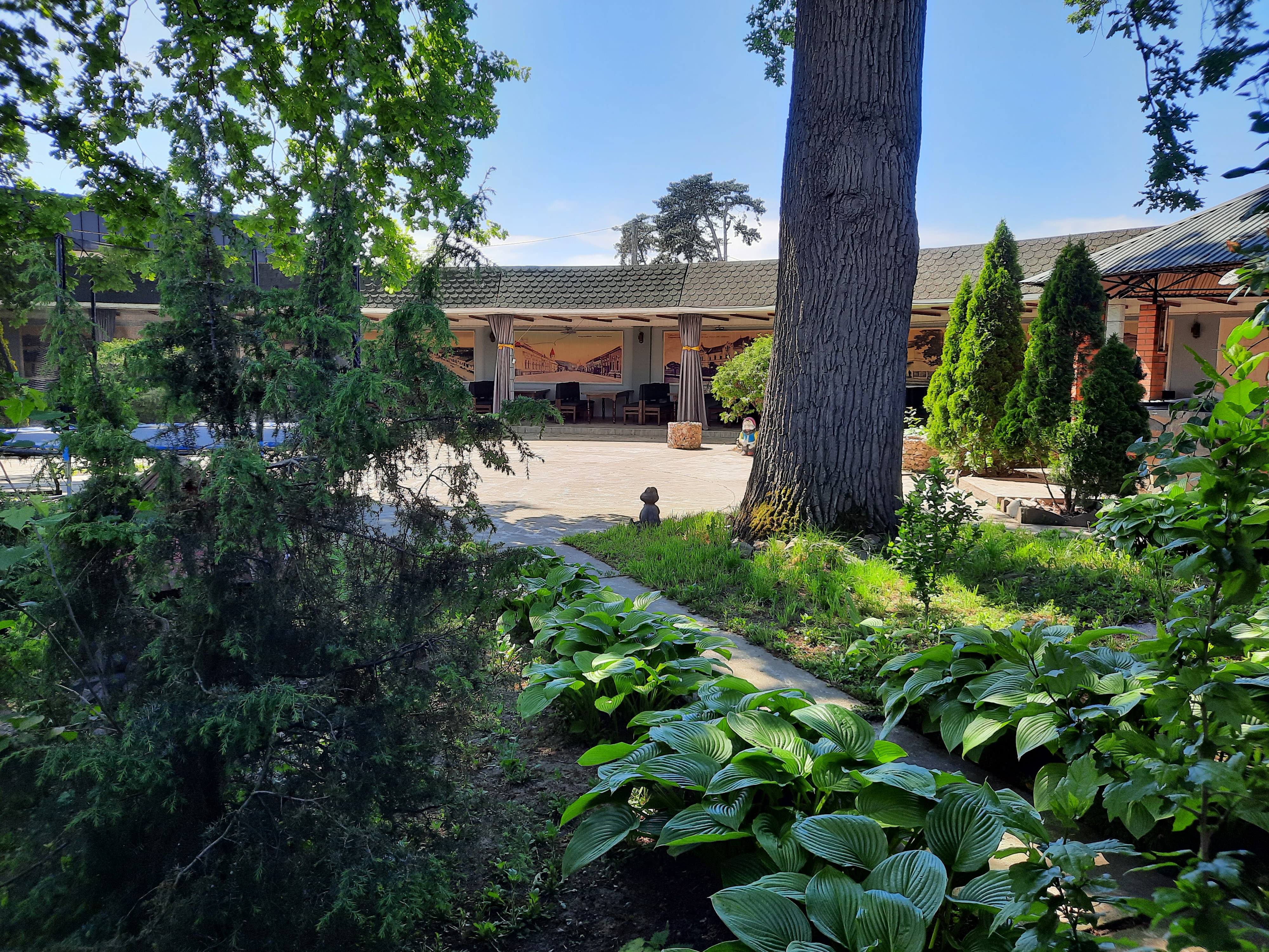 Restaurant "Three Oaks" image 5