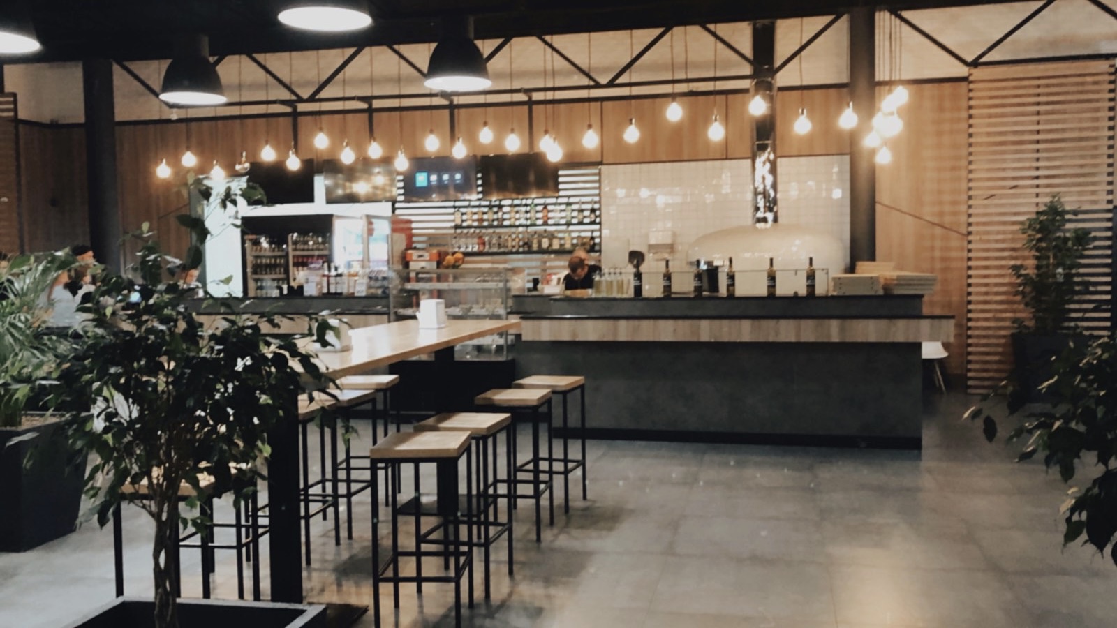 Ресторан «Крила» image 1