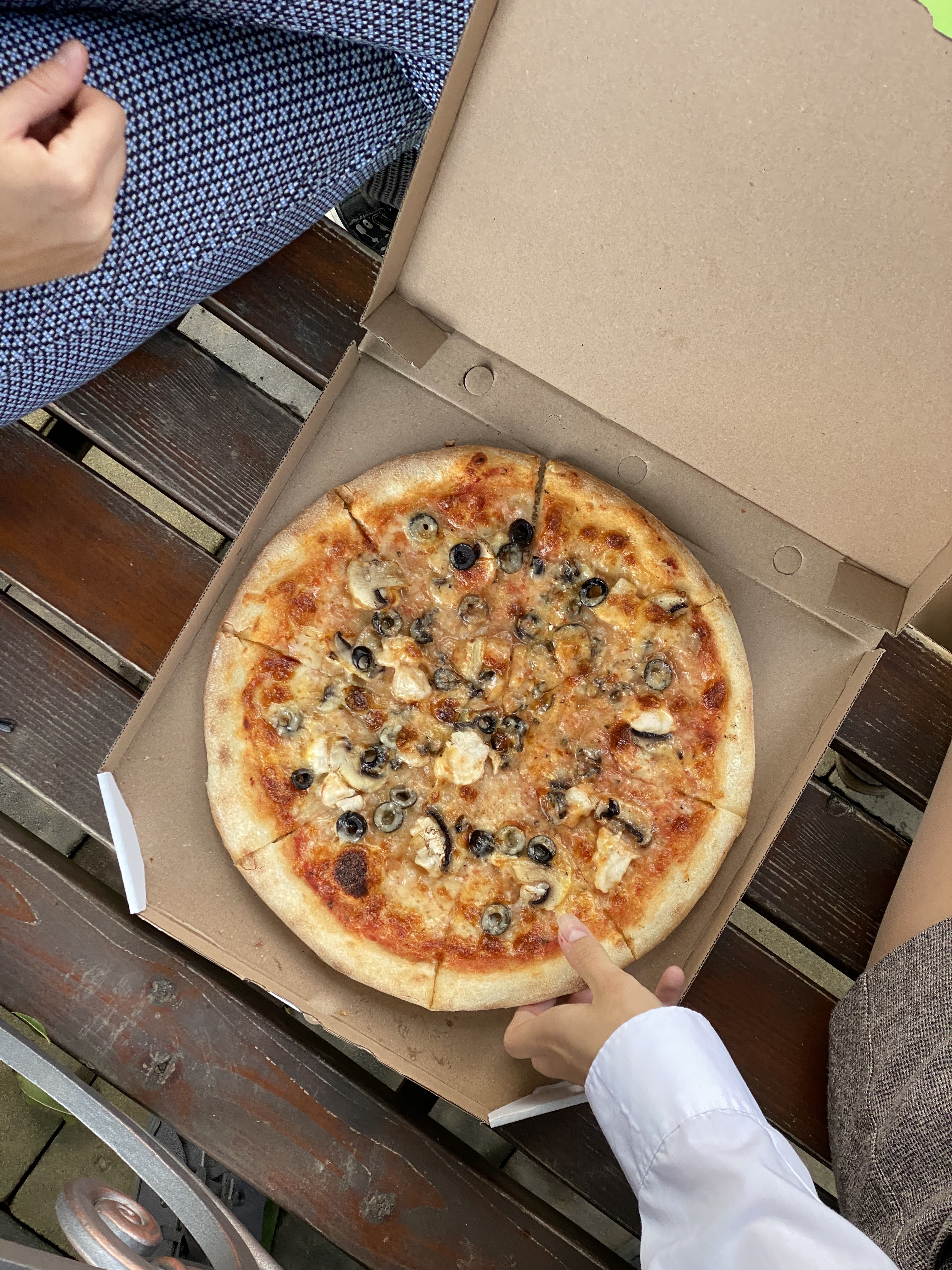 Pitseriya Vyhidnyy 5 Bilky image 3