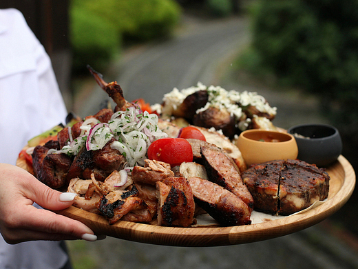 Гостинний двір Чарда image 2