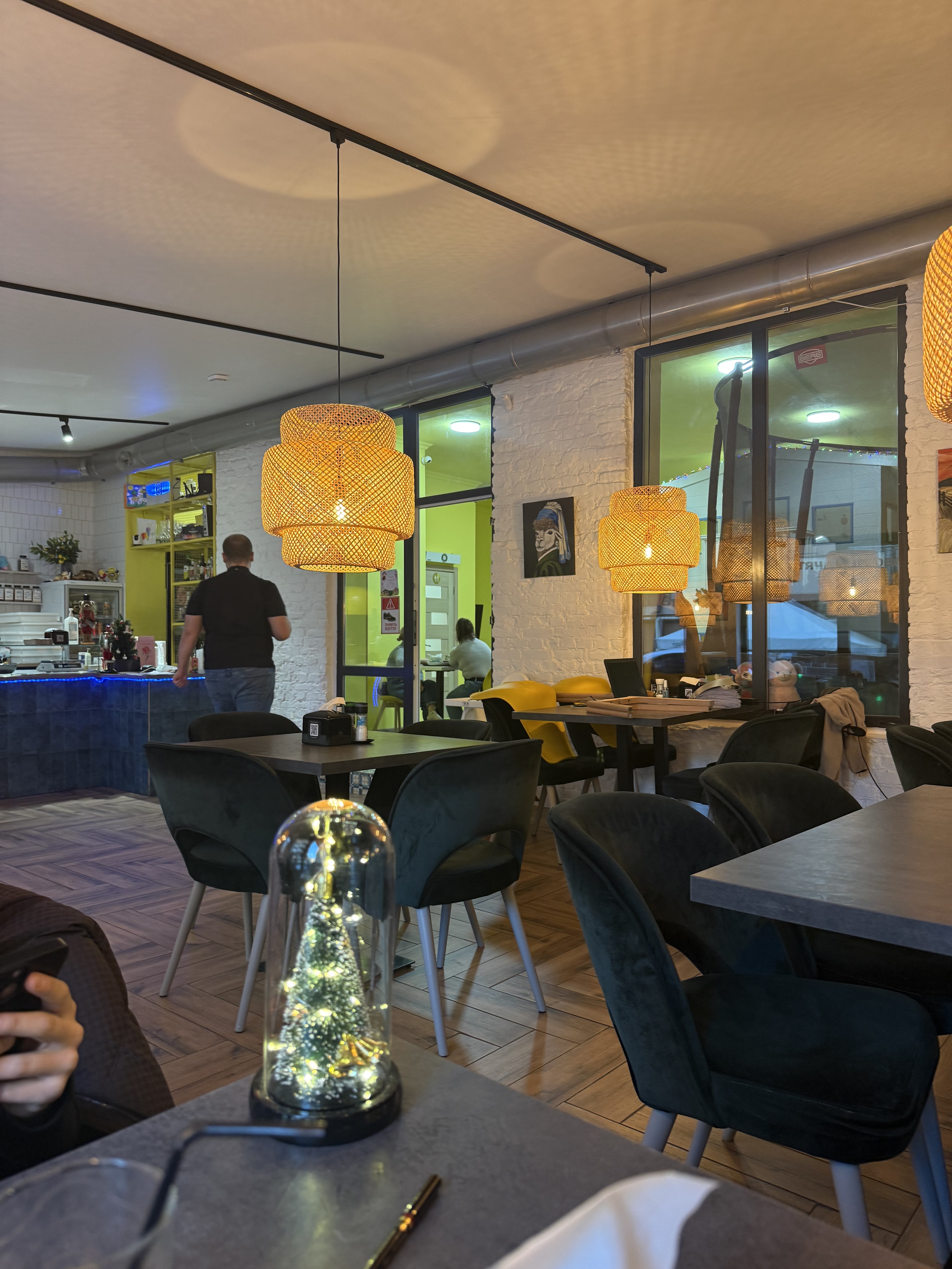 Alpaca Pizza - сімейне кафе - Альпака image 9