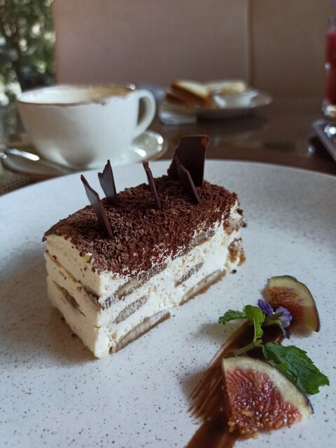 Dolce image 2