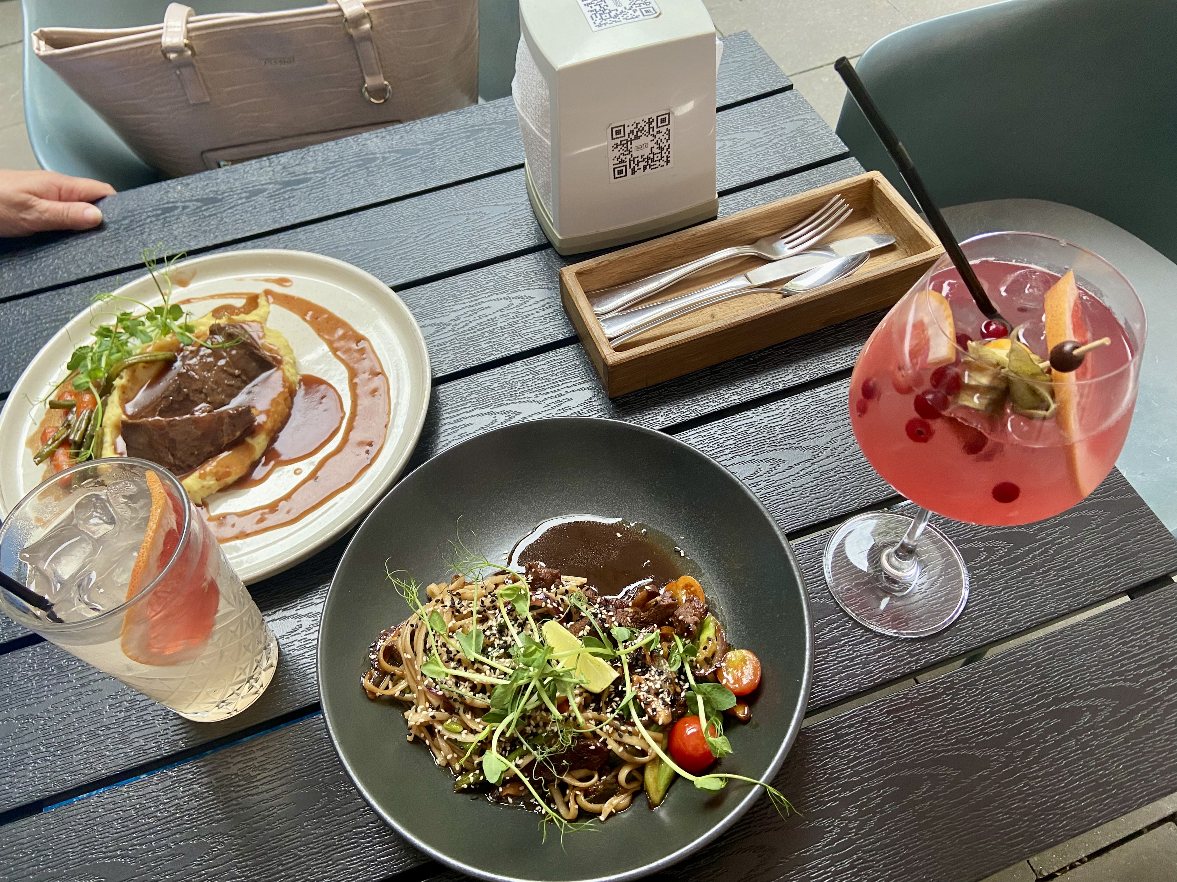 PLAN B. Гастробар. Італійська та азійська кухня. Після перемоги - танці щовихідних. image 9