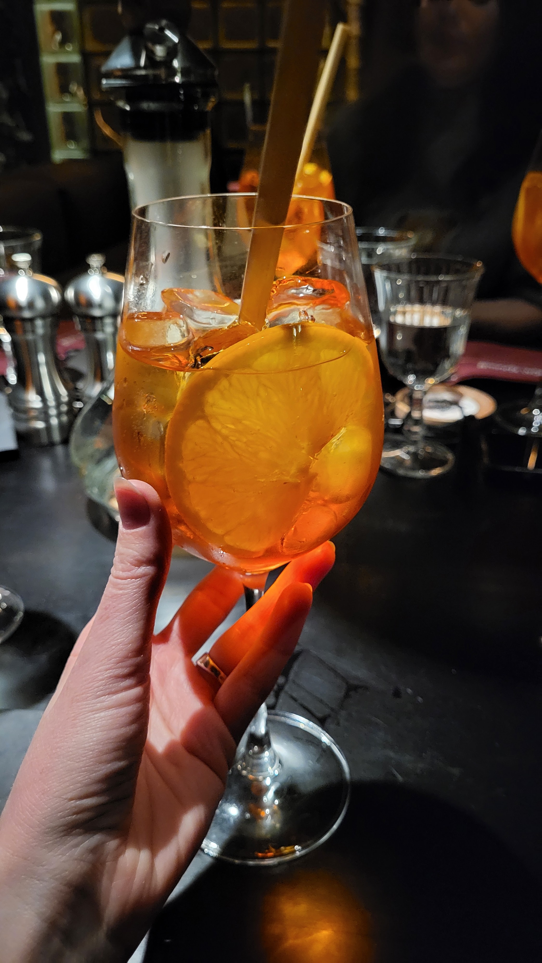 Yeahnot Bar&Kitchen image 3