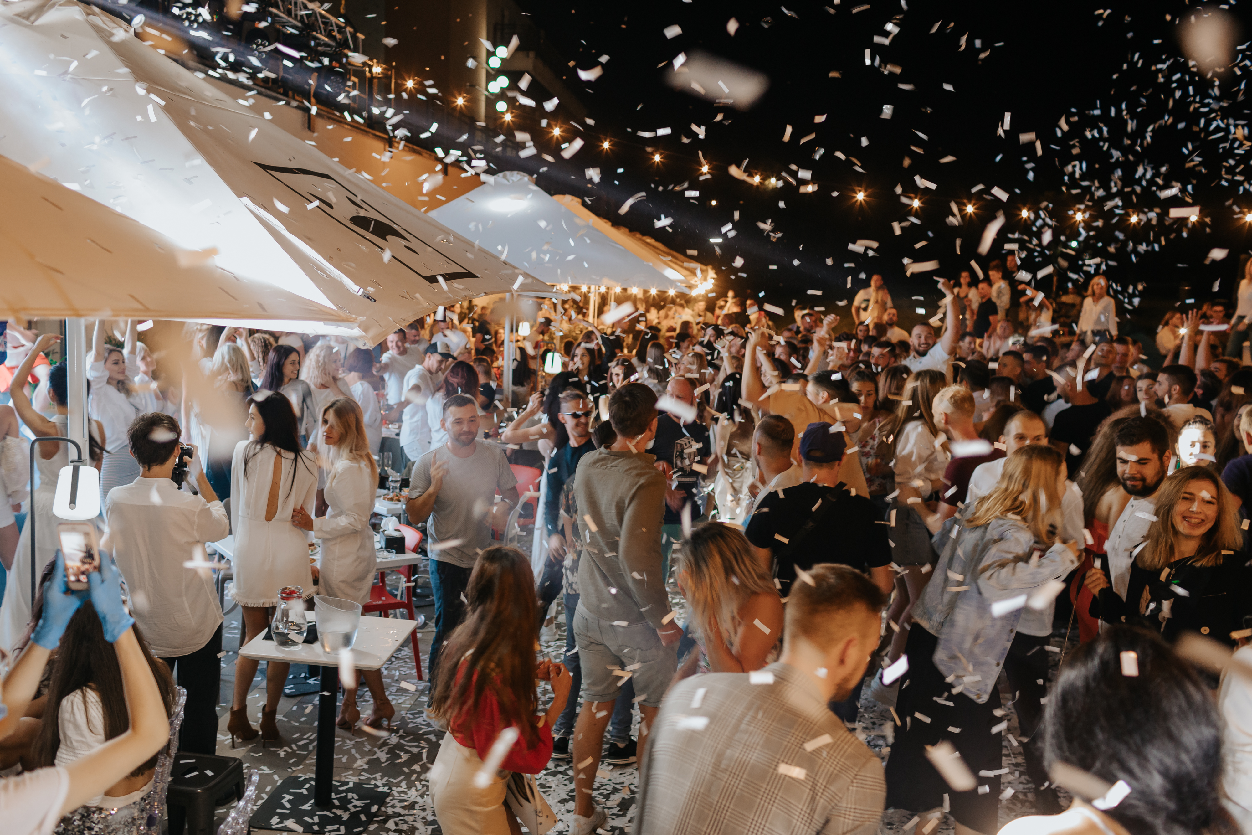 Yeahnot Bar&Kitchen image 4