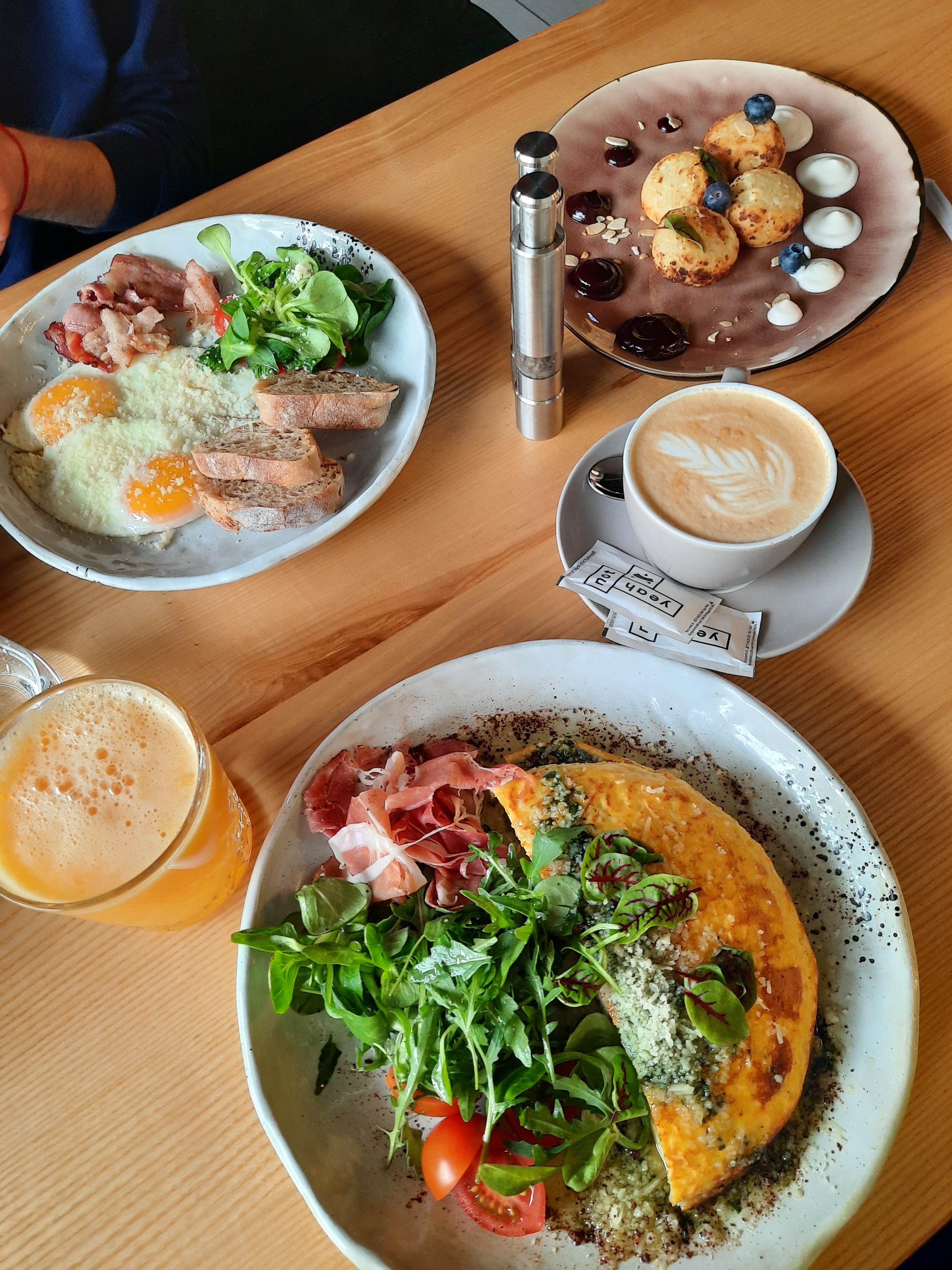 Yeahnot Bar&Kitchen image 5