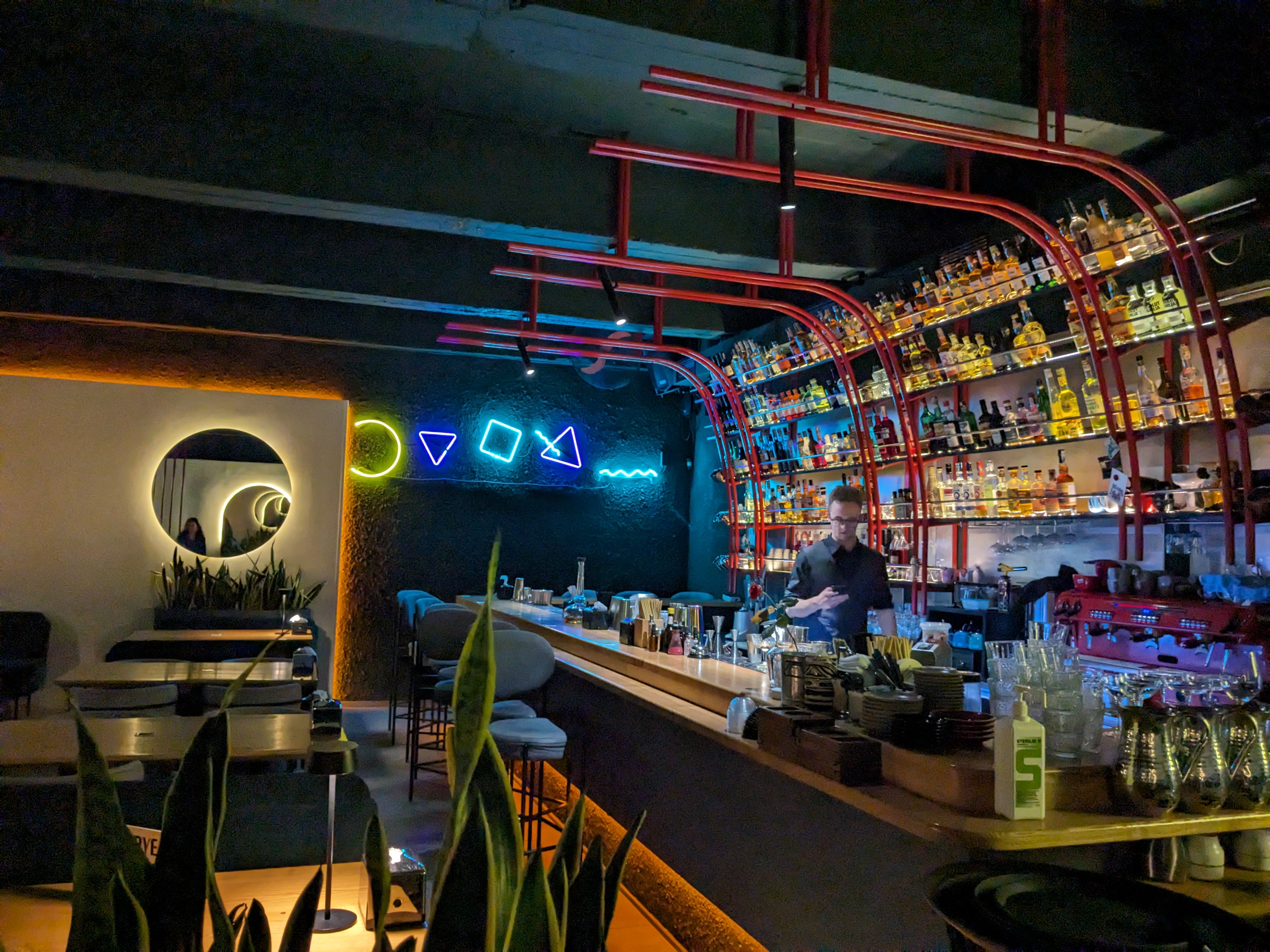 Yeahnot Bar&Kitchen image 7