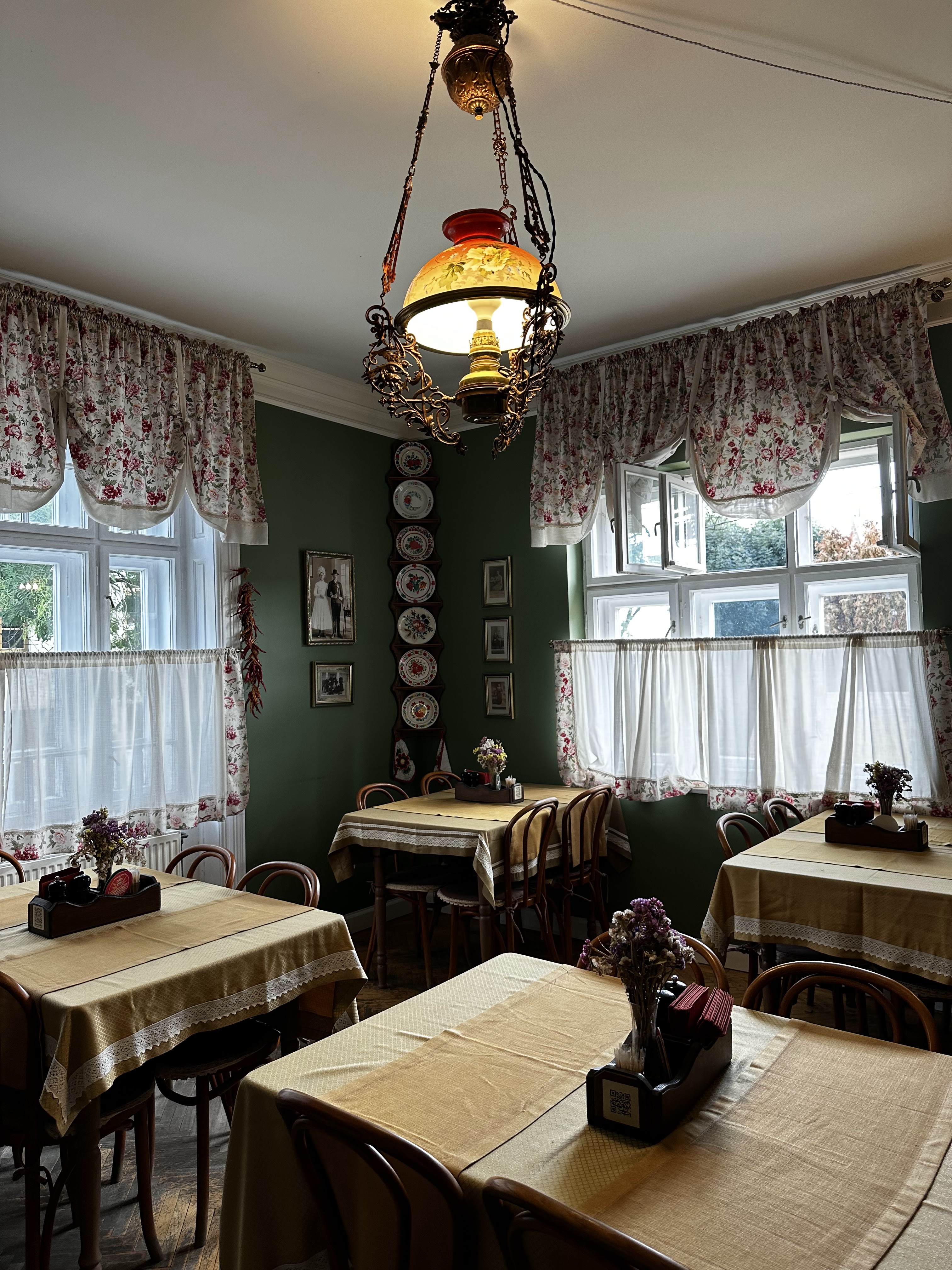 Австро Угорський Дім / Ресторан Угорський Двір image 3