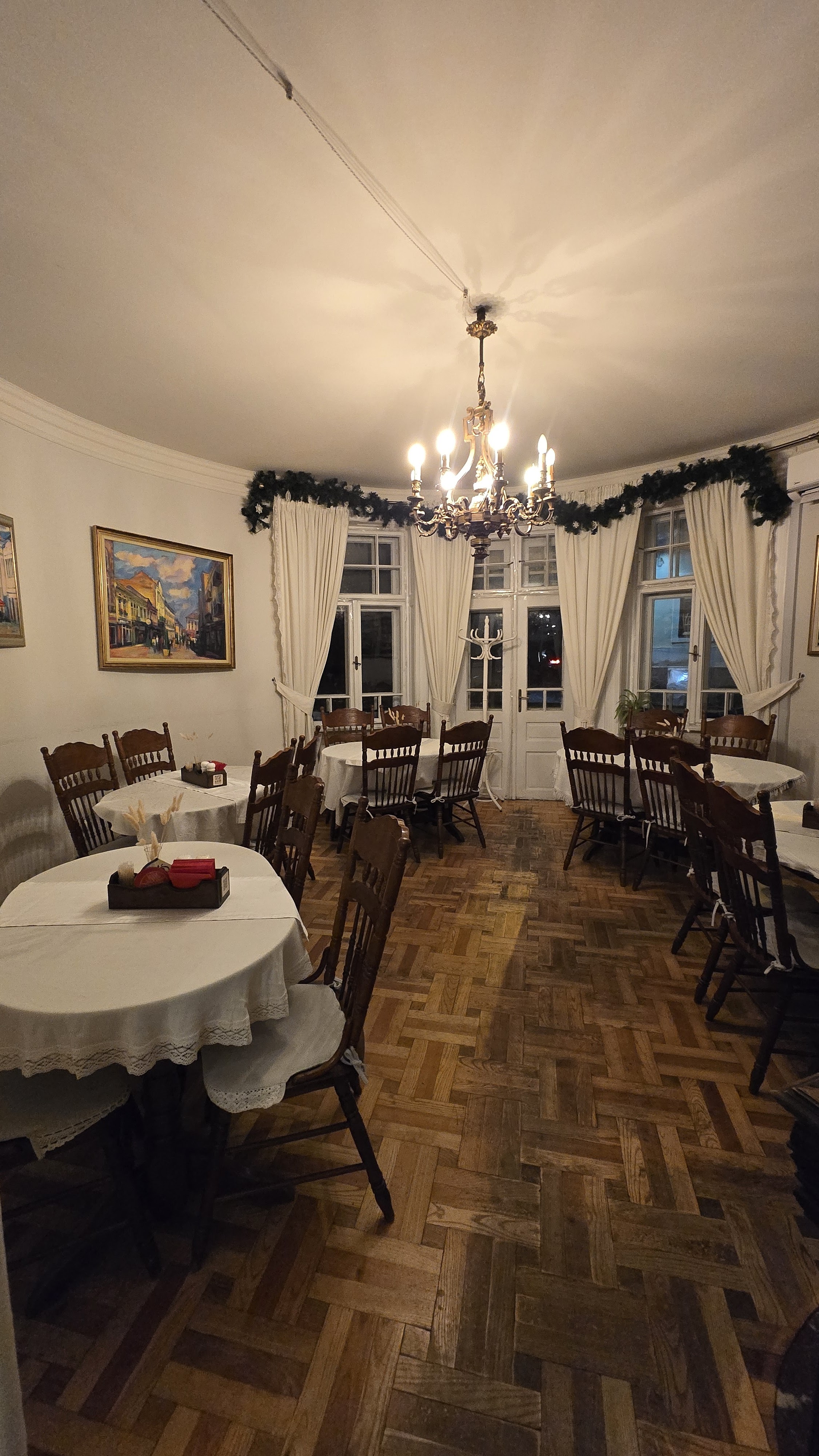 Австро Угорський Дім / Ресторан Угорський Двір image 5