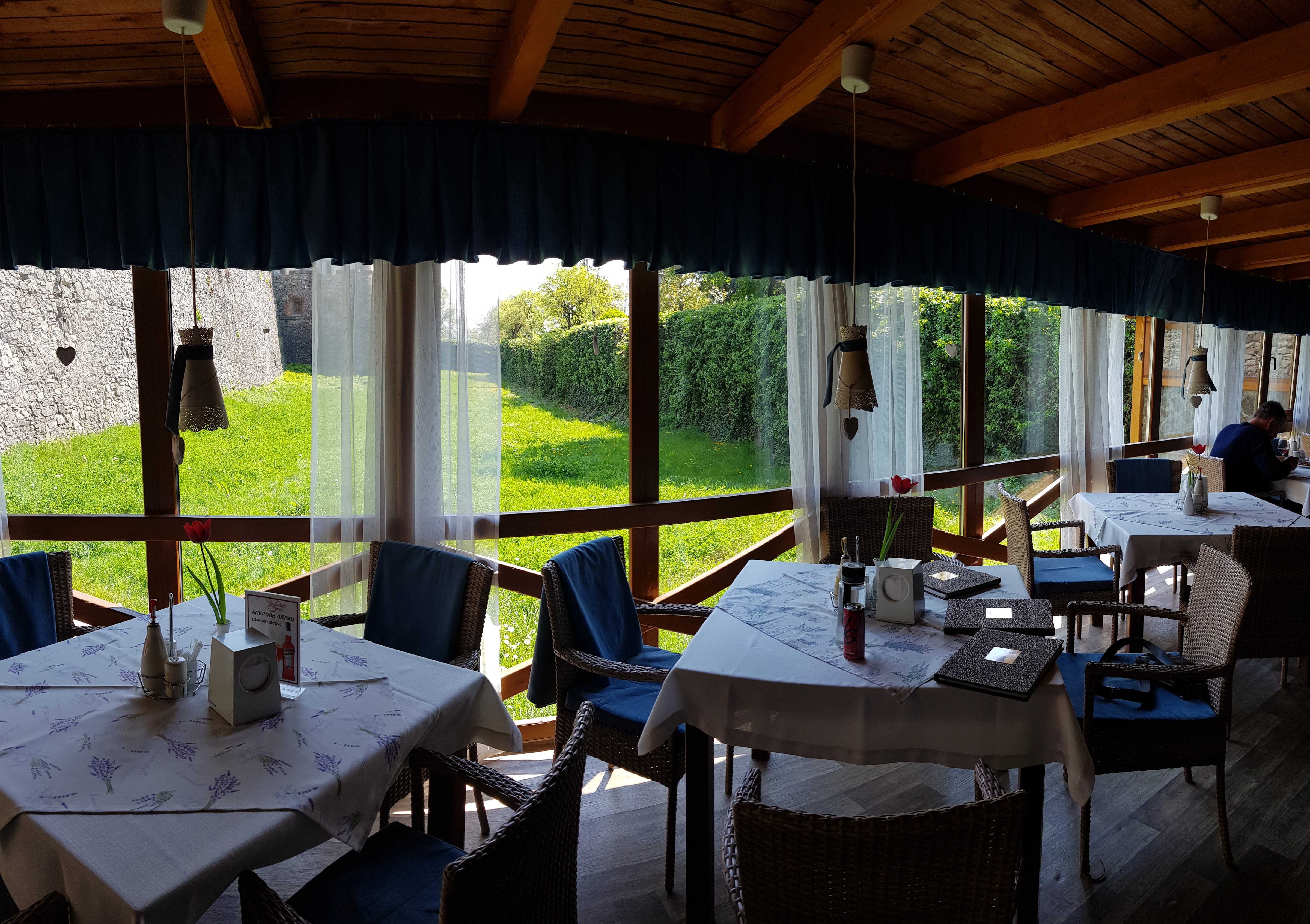 Ресторан Ужгородский замок image 1