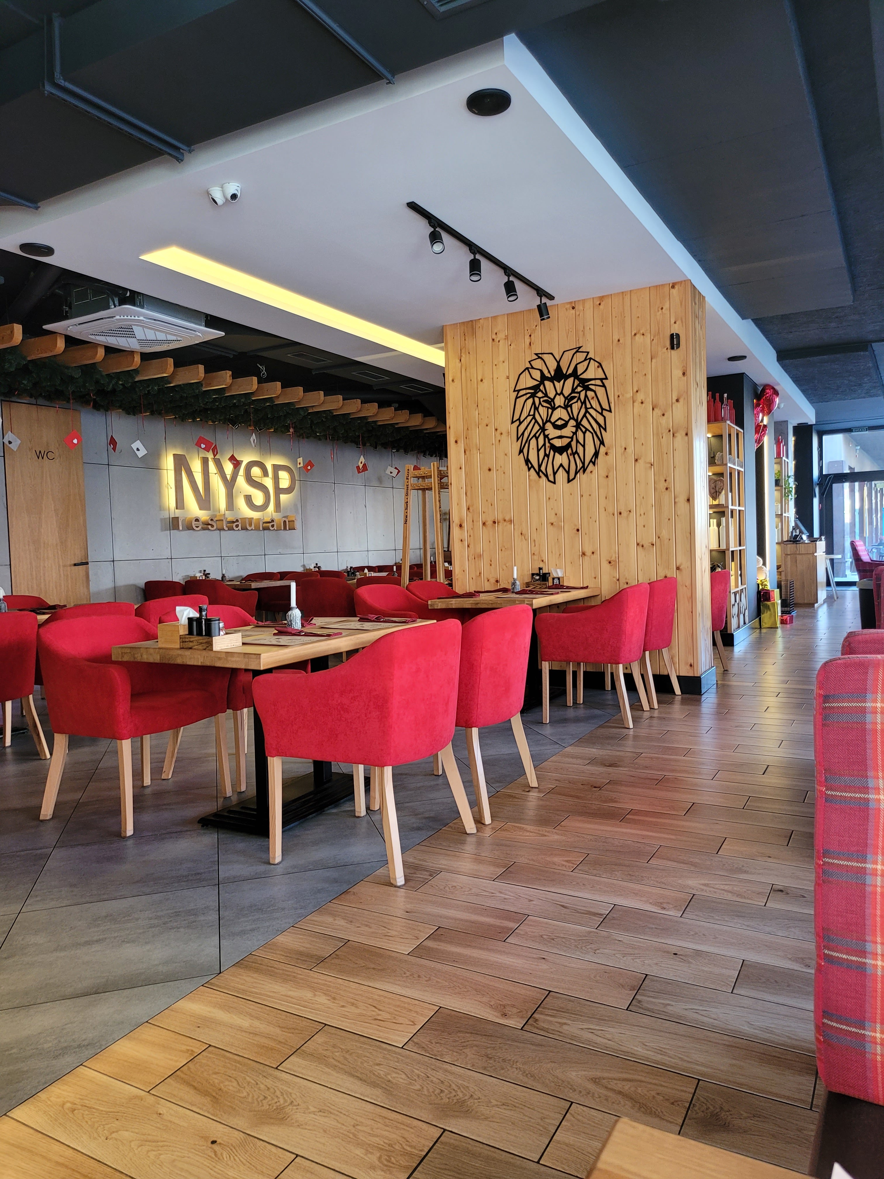 New York Street Pizza image 3