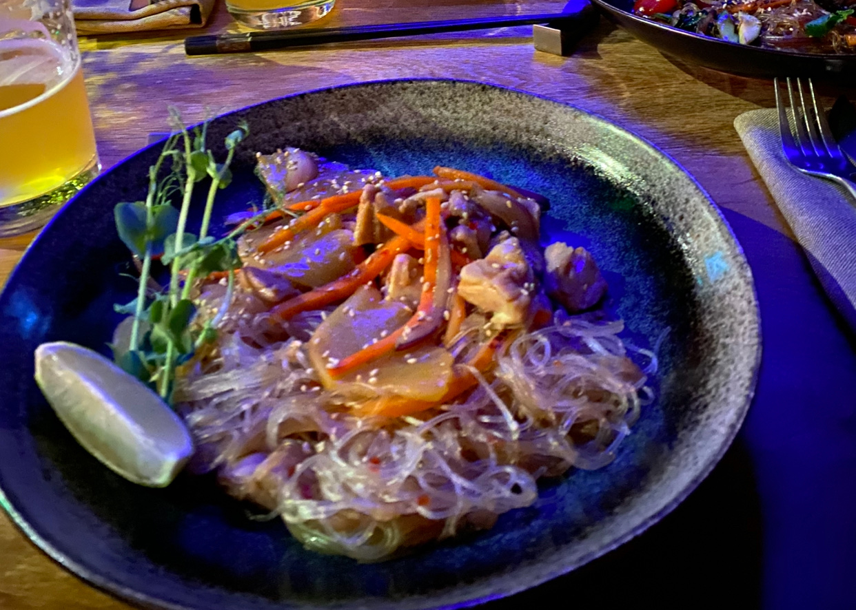 Sake Lounge. Ресторан азійської кухні. Тераса з кальянами. DJ-сети щовихідних. image 9