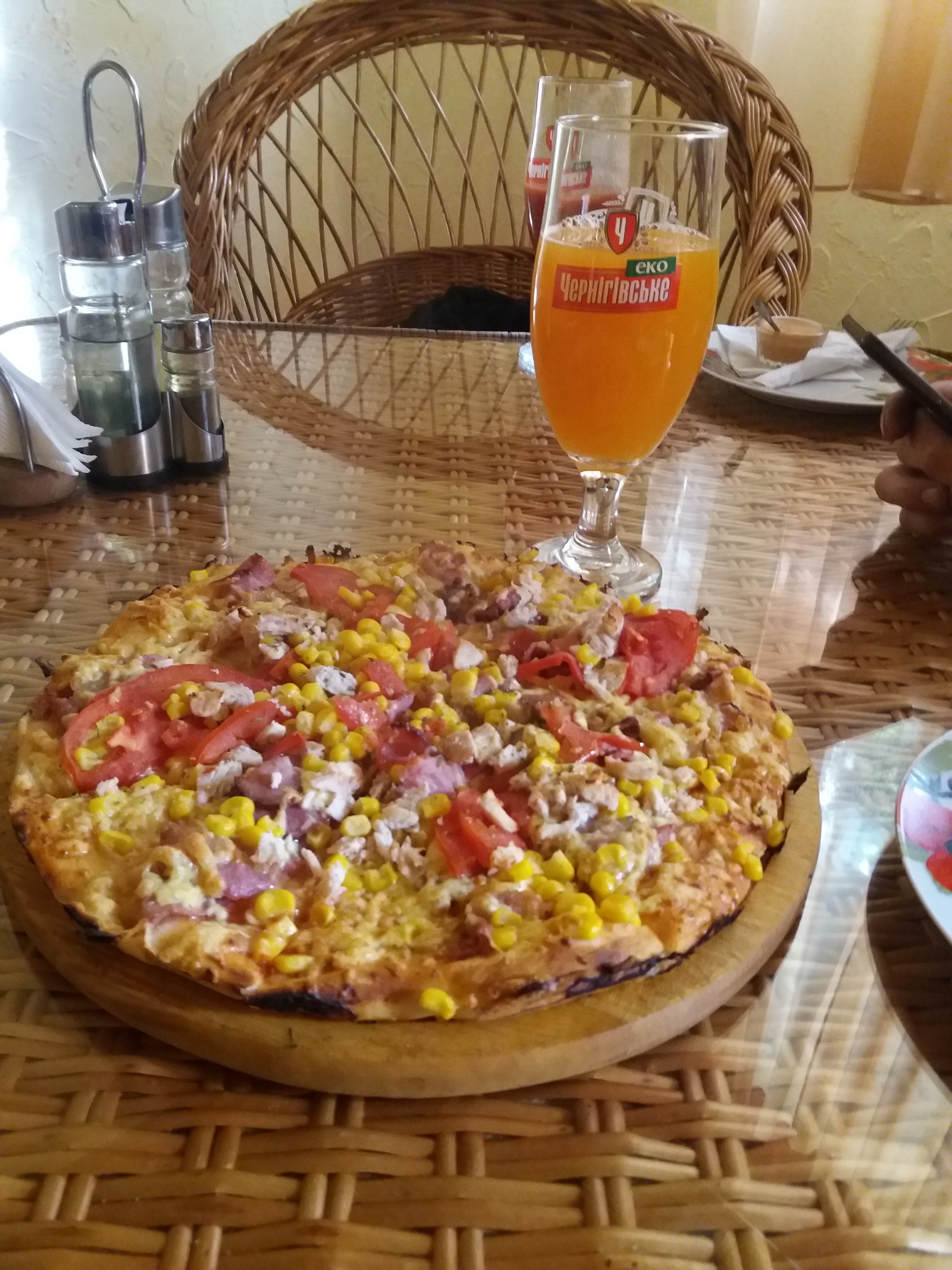 Femili pizza image 5