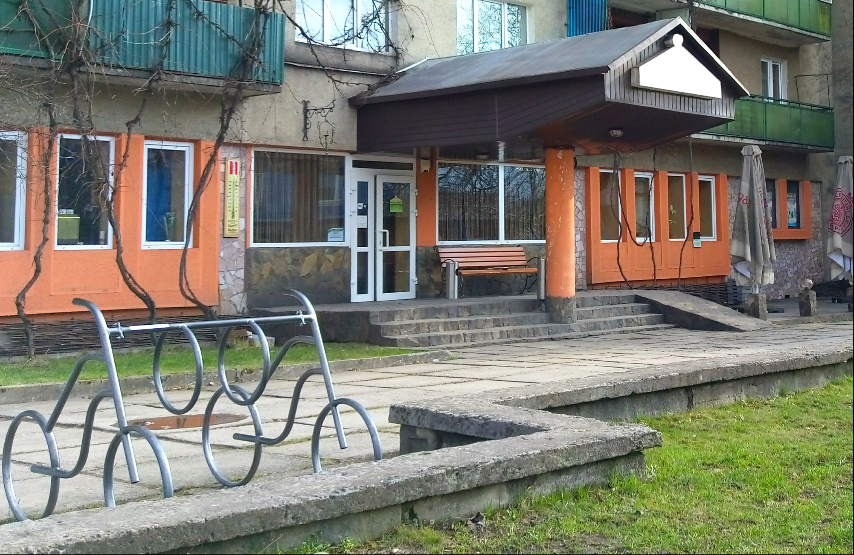 Femili pizza image 7