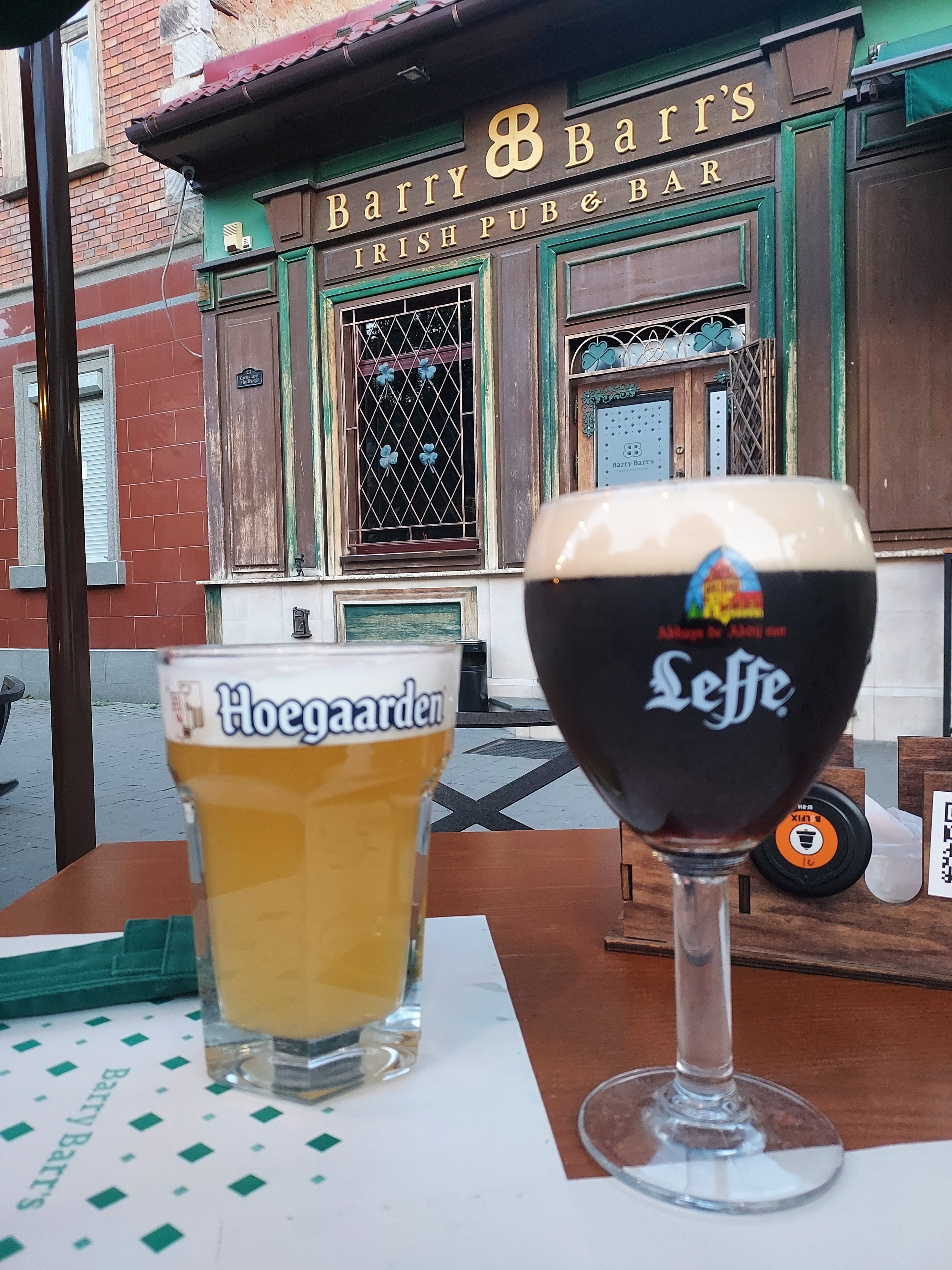 Barry Barr's Irish Pub&Bar image 9