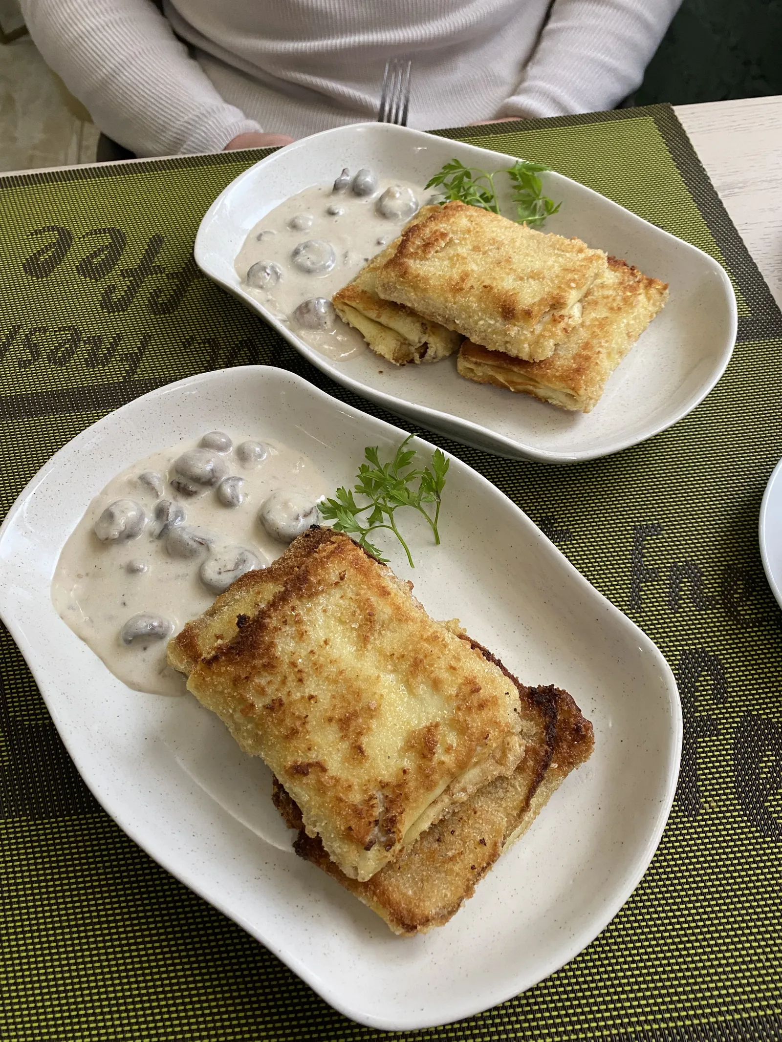 365 cafe image 8