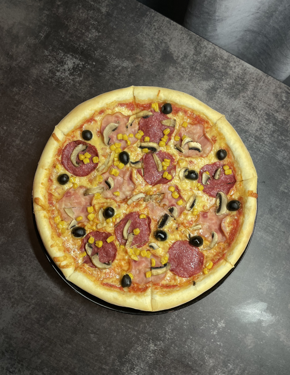 Лаунж Бар "FAMOUS" image 4