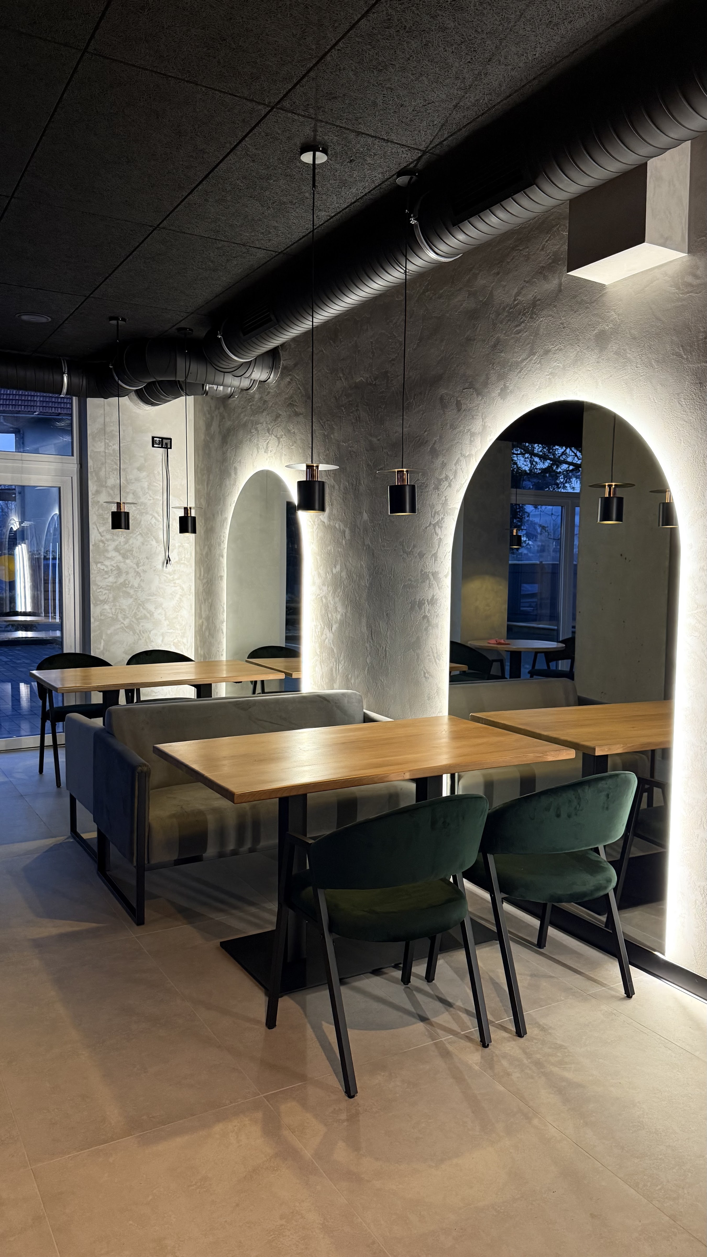 NaVi resto & lounge image 8