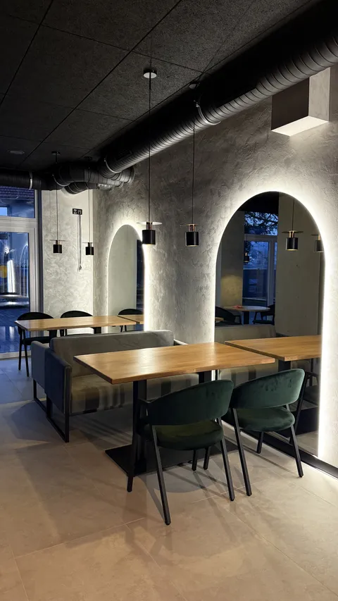 NaVi resto & lounge image 8