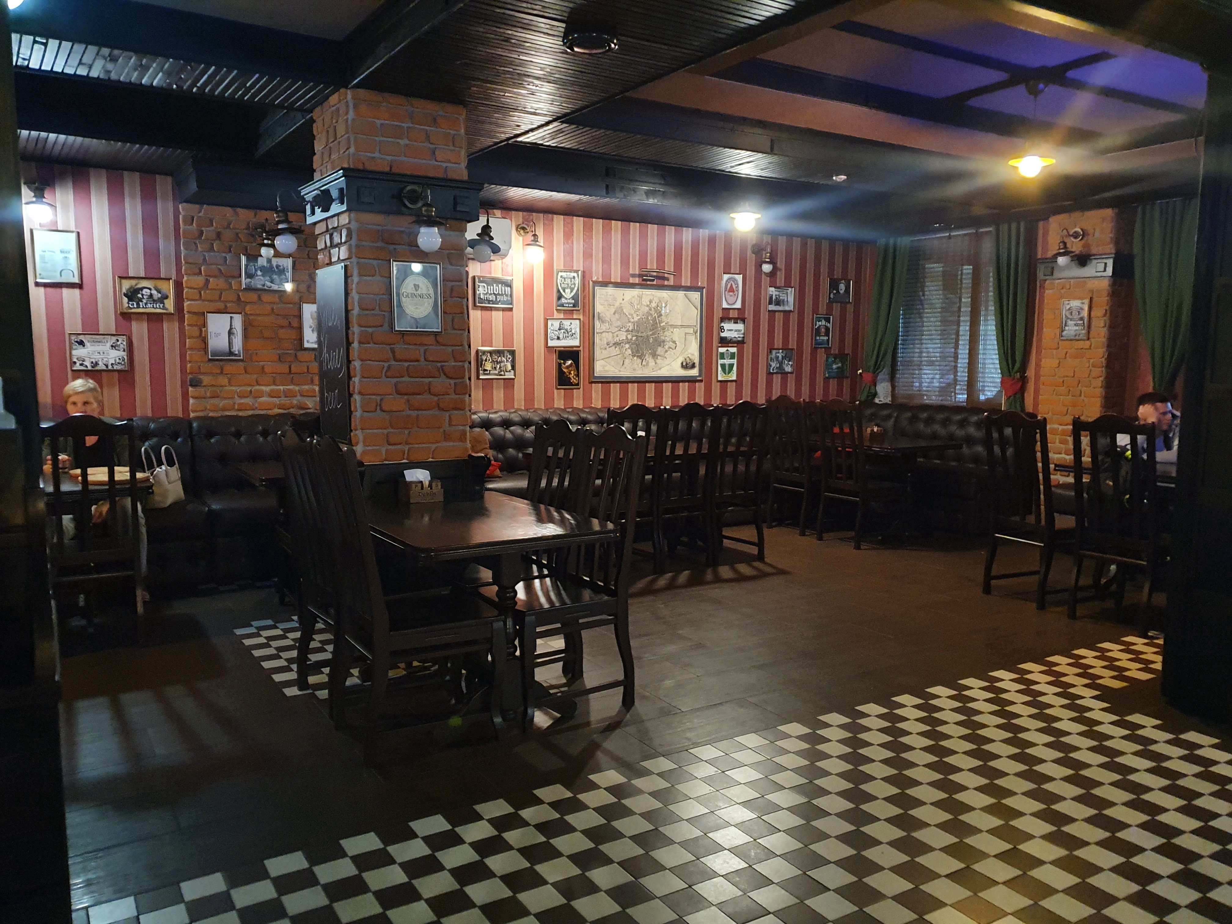 Dublin Irish Pub image 4