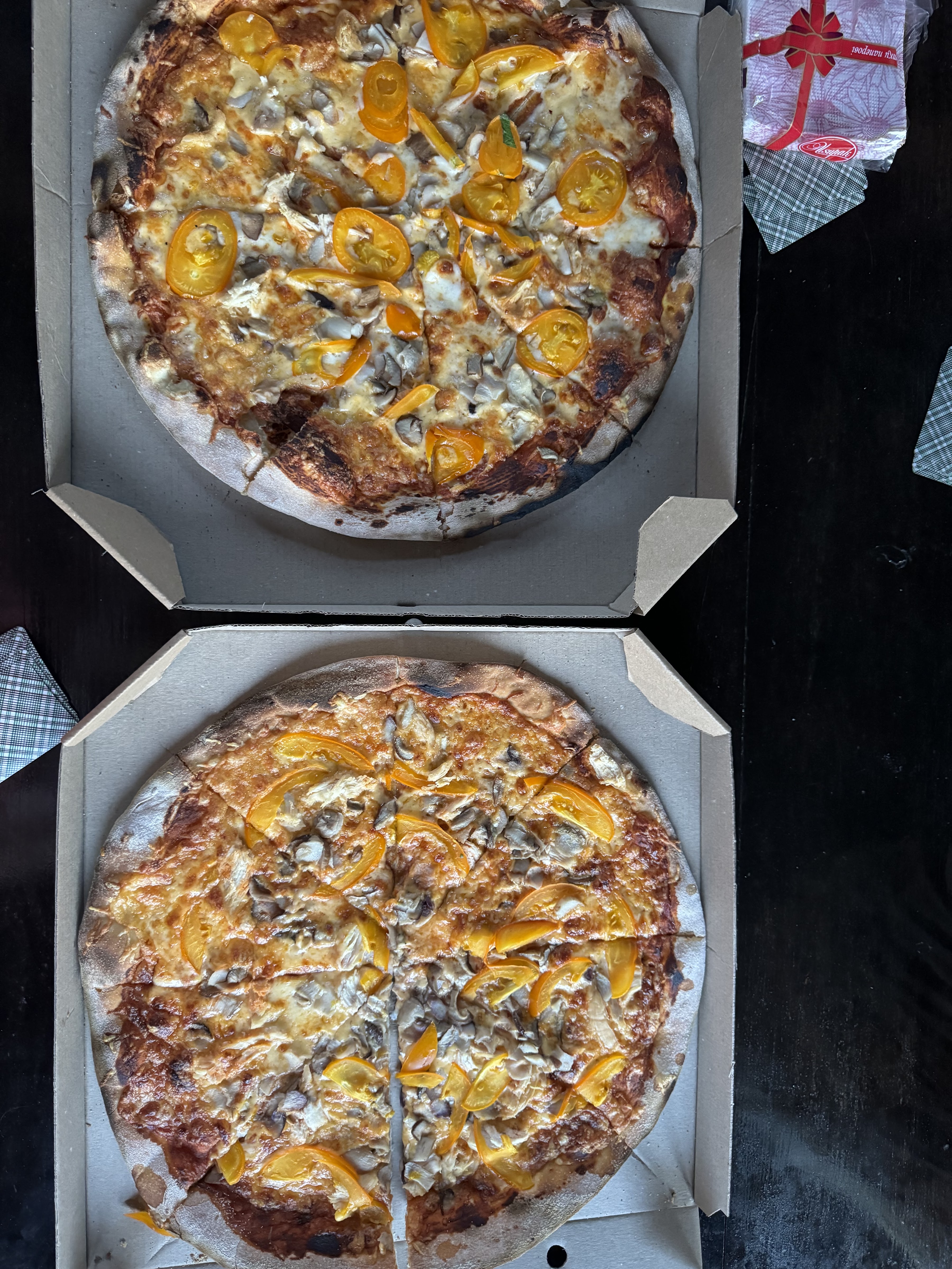 Komora. Pitsa Na Drovakh Ta Zakarpat·sʹka Kukhnya. image 5