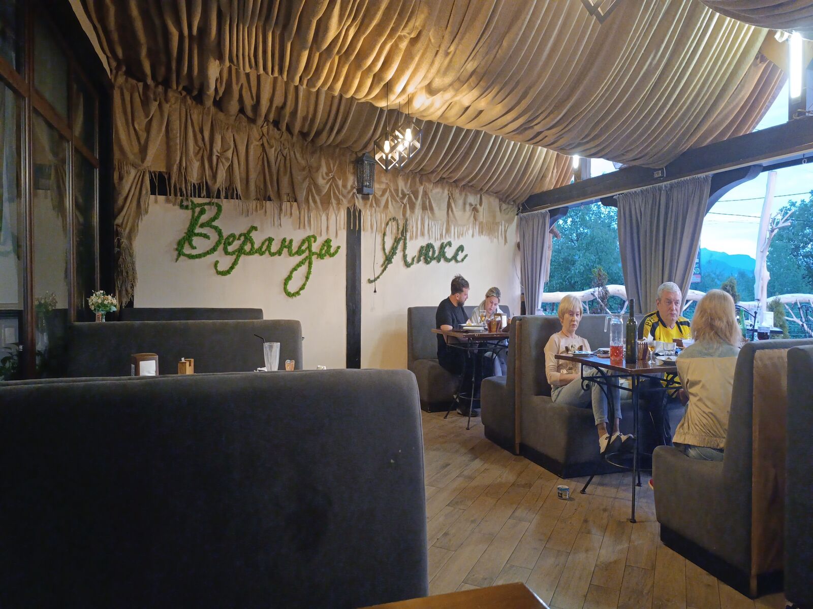 Restoran Veranda Lyuks image 9