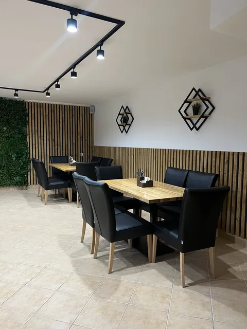 Lunch Cafe image 6