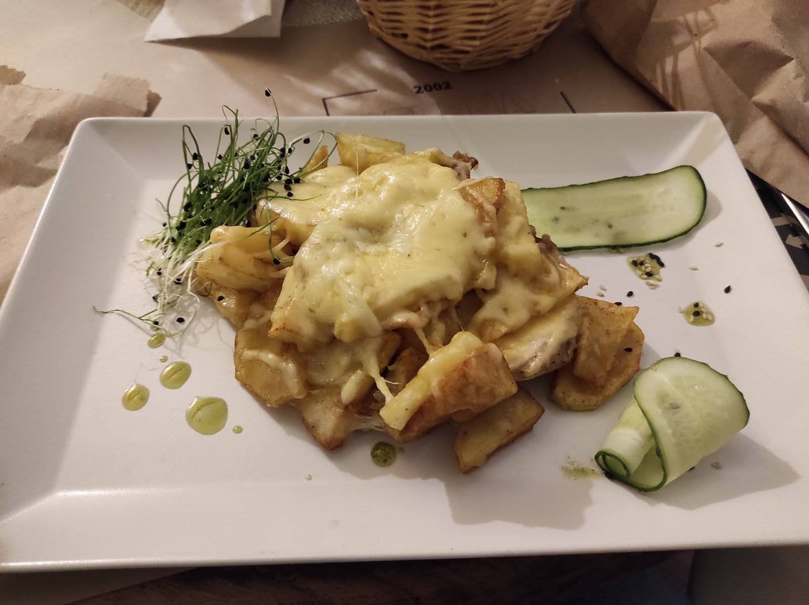 Selena Restobar image 10