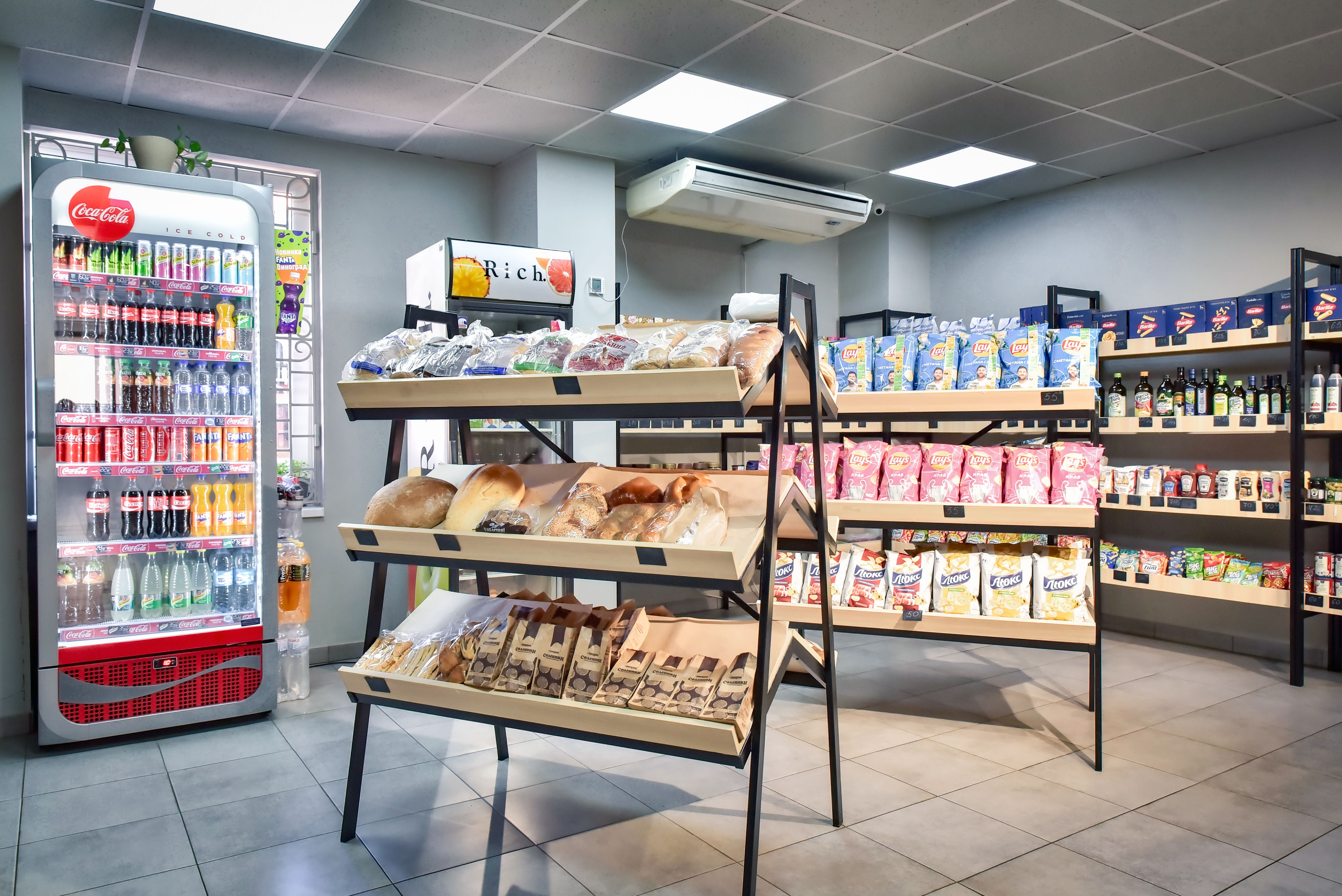 cafe selyski bakery image 1