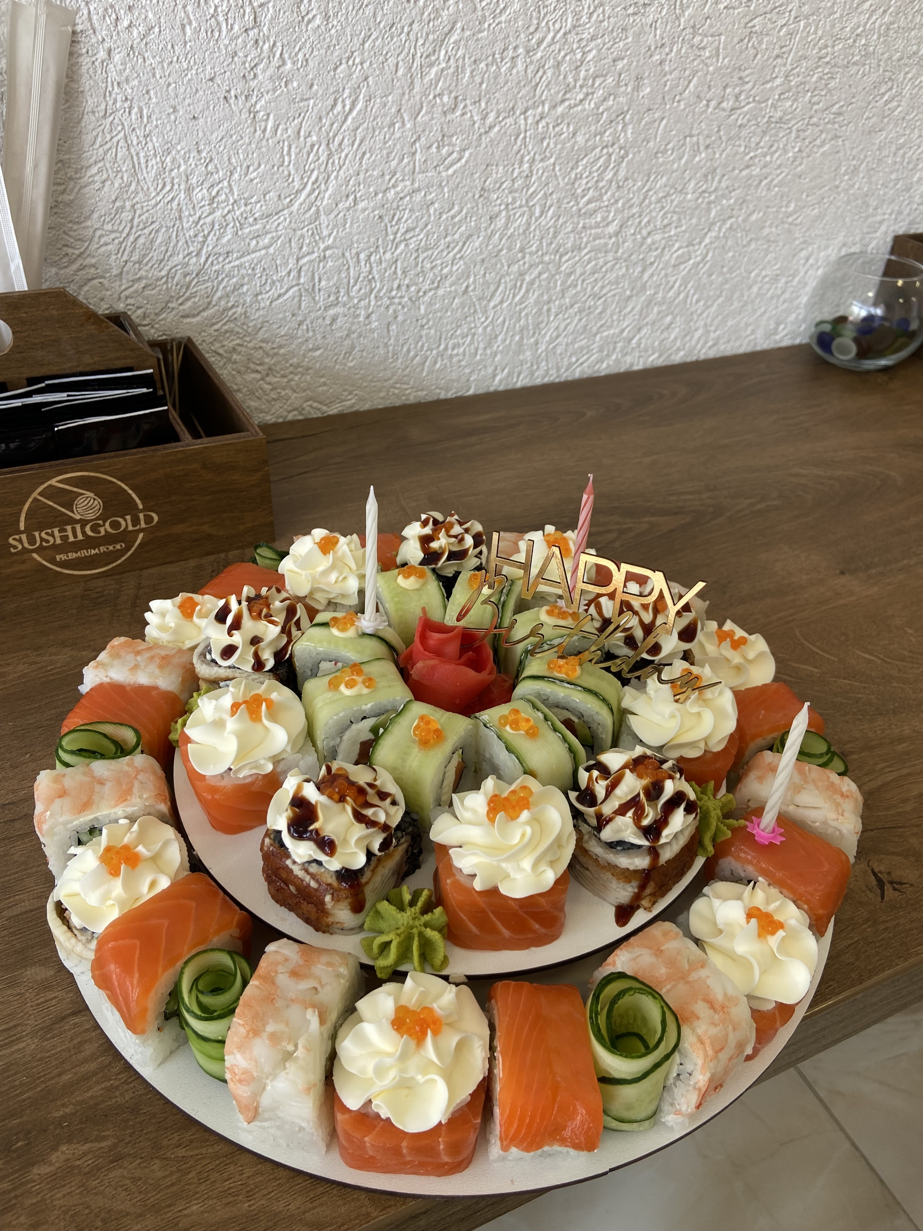 Sushi Gold premium food image 2