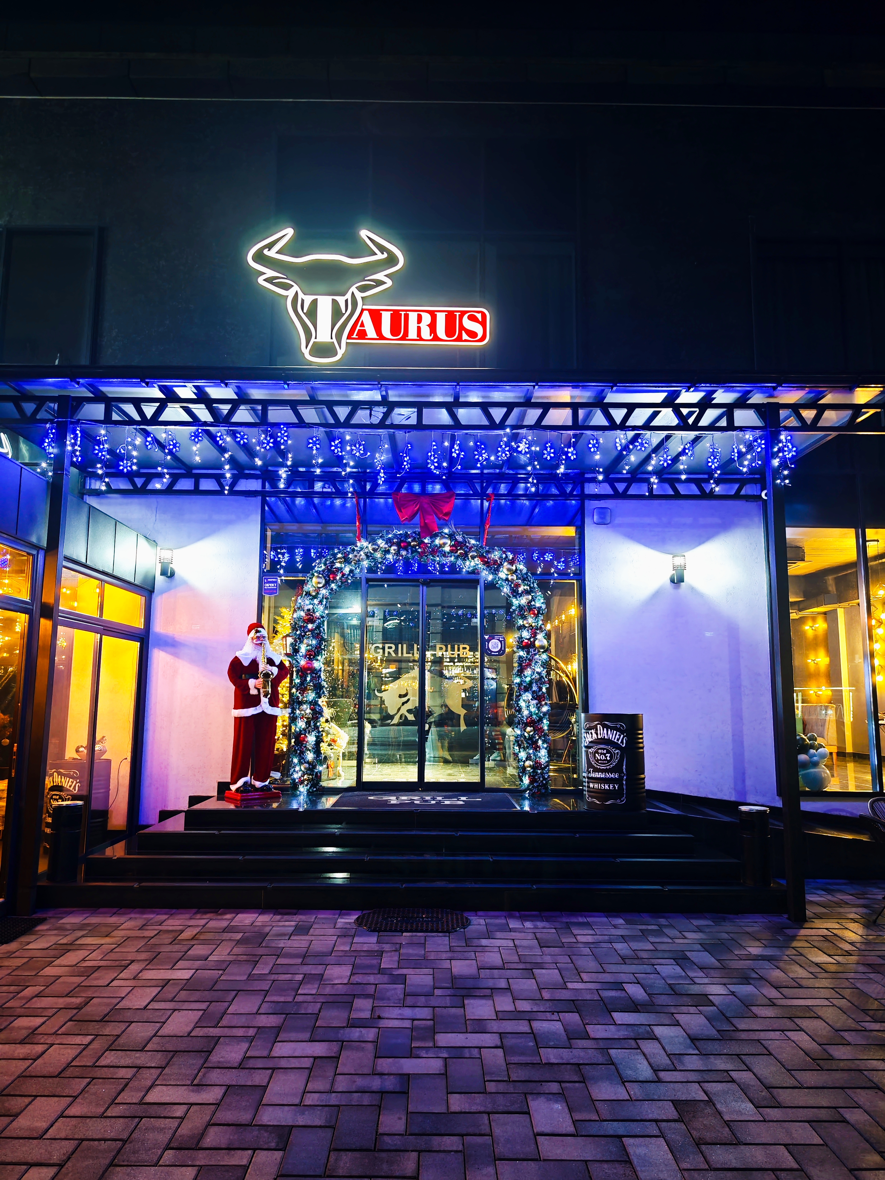 Grill pub Taurus image 5