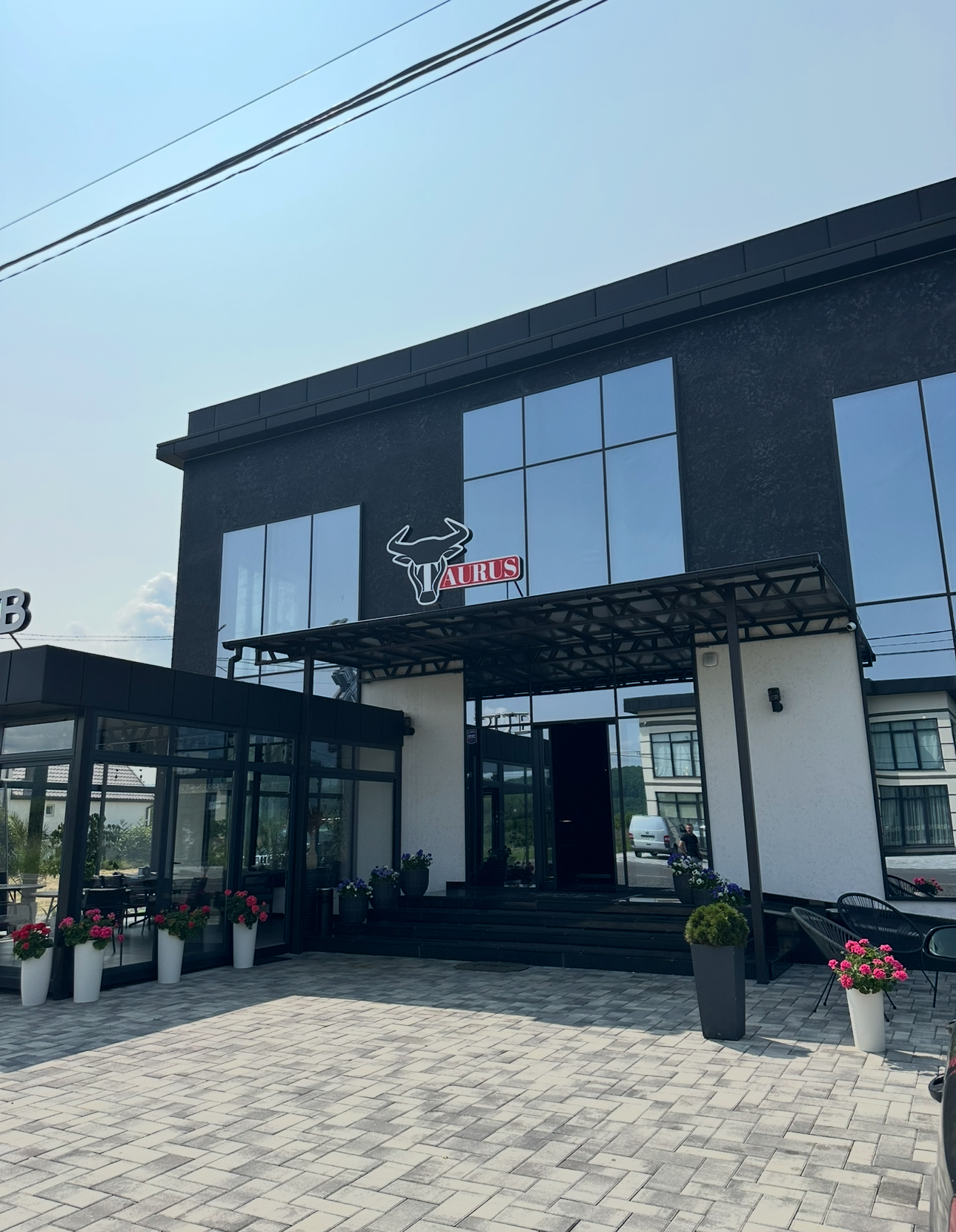 Grill pub Taurus image 6