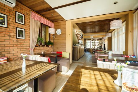 Veranda image 1