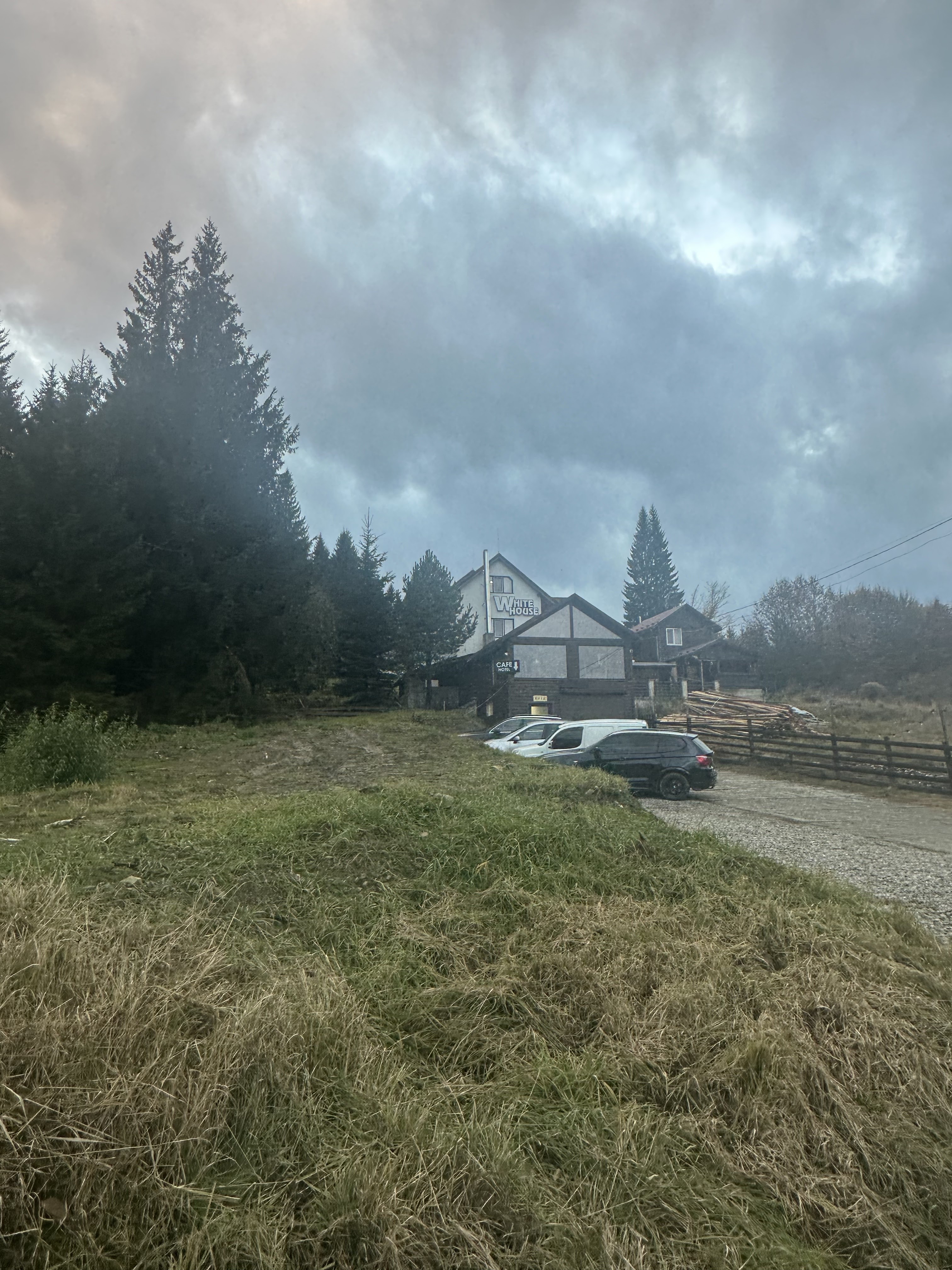 Колиба White House Яблуниця image 10