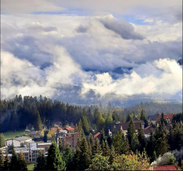 Vysokyy Pereval image 4