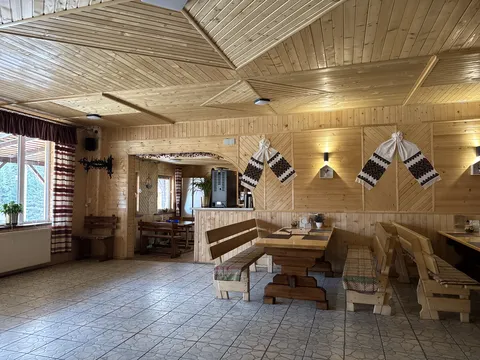 U Yaroslava image 5